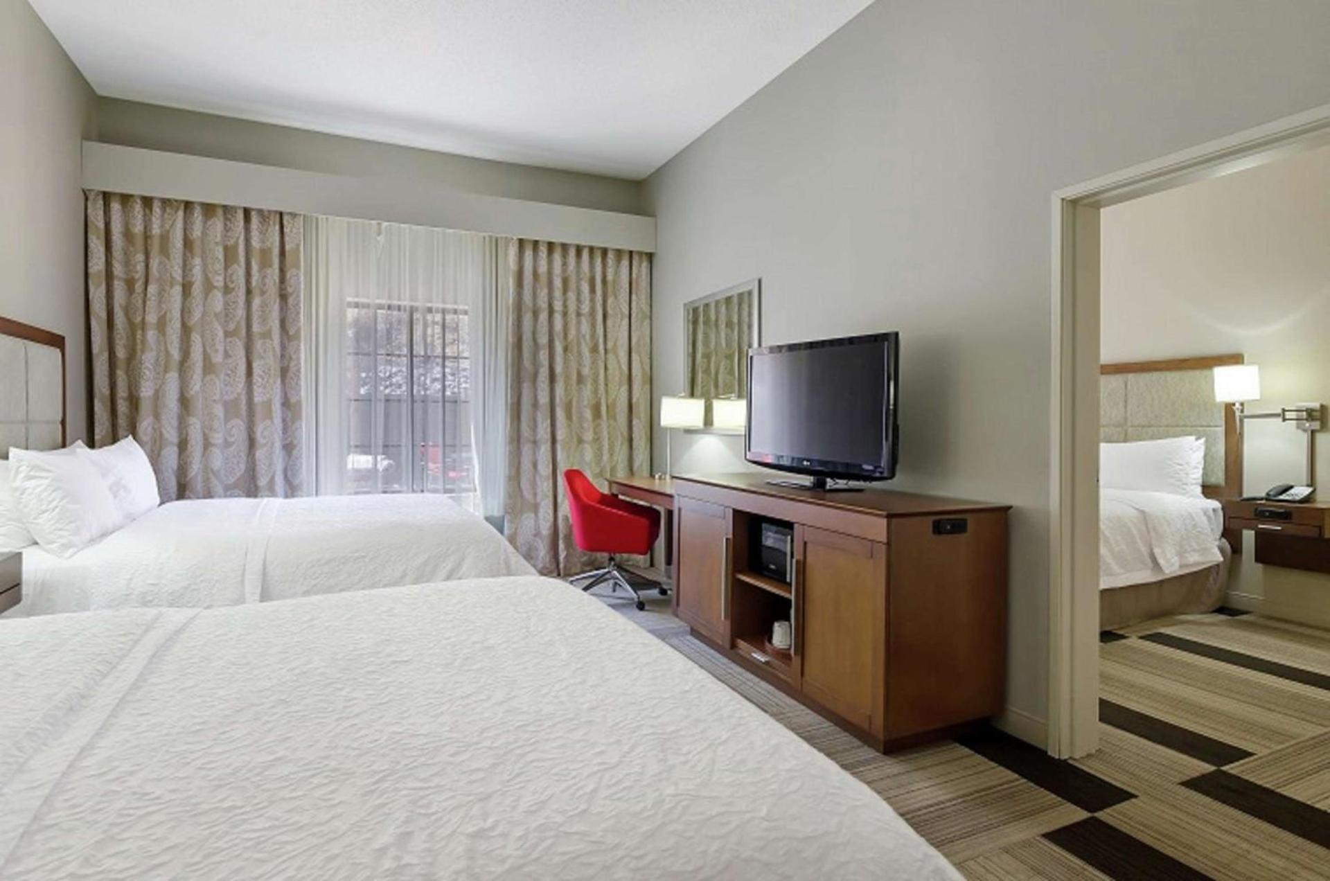 Hampton Inn Salem photo 32