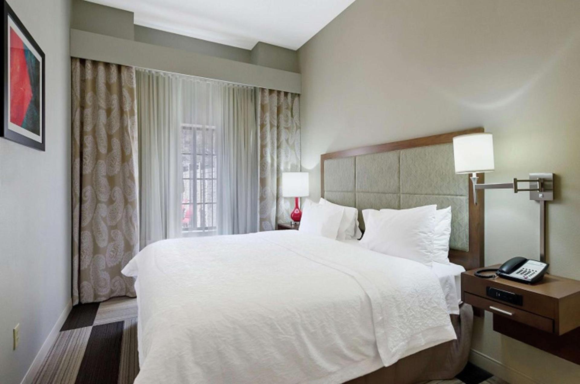Hampton Inn Salem photo 31