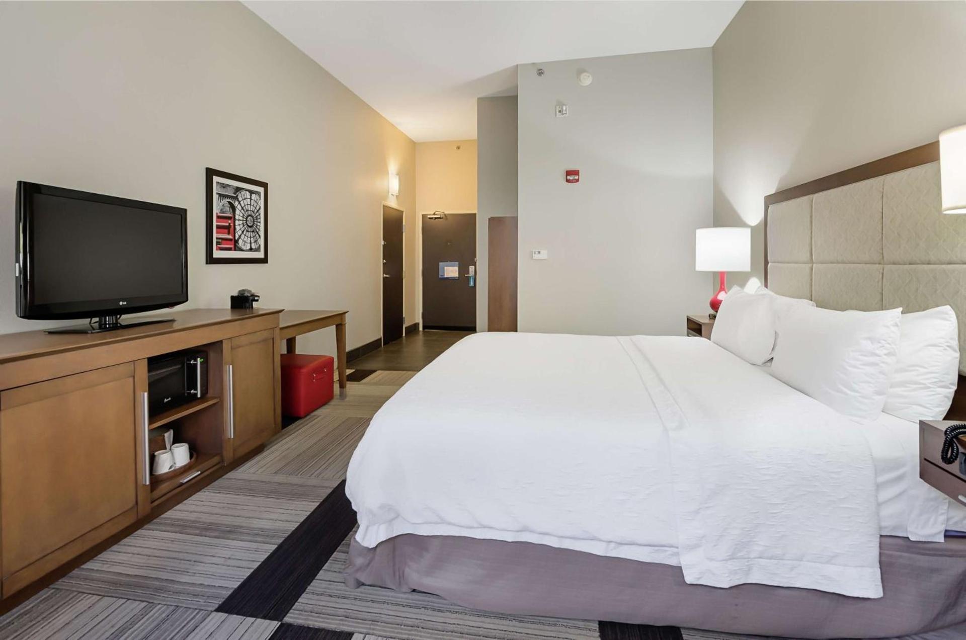 Hampton Inn Salem photo 34