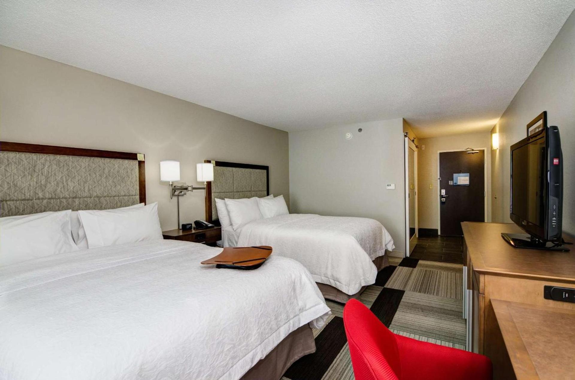Hampton Inn Salem photo 38