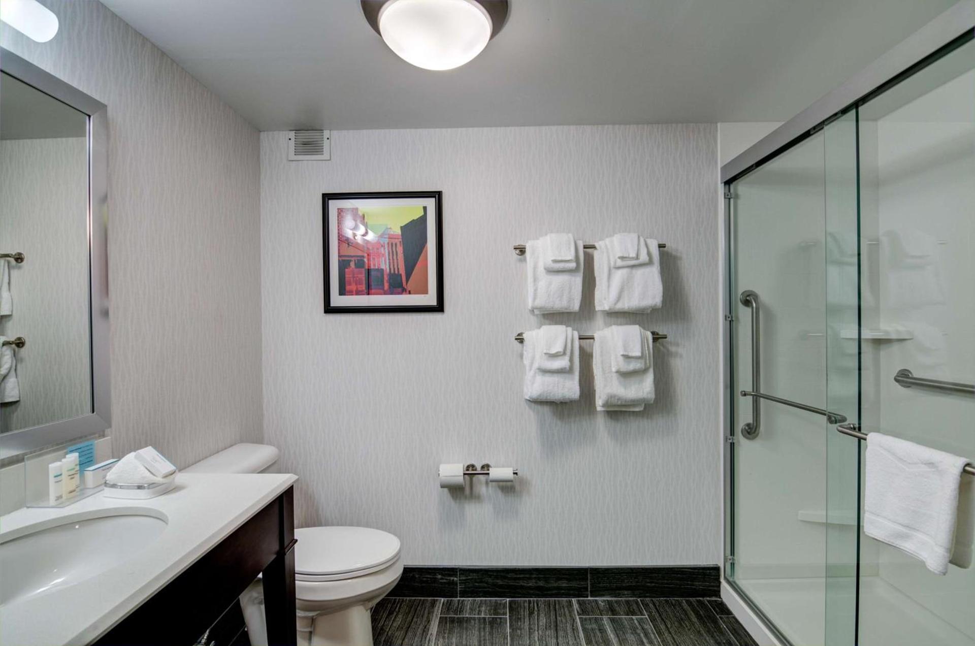 Hampton Inn Salem photo 46