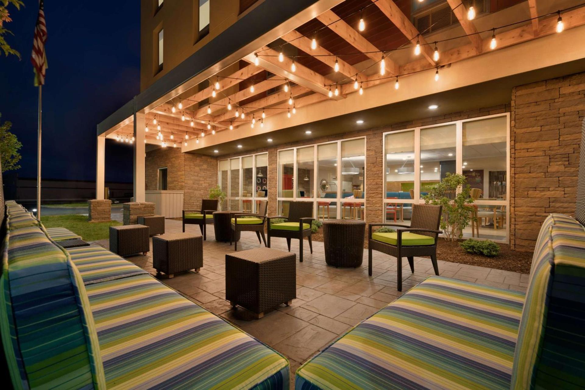 Home2 Suites by Hilton Roanoke photo 8