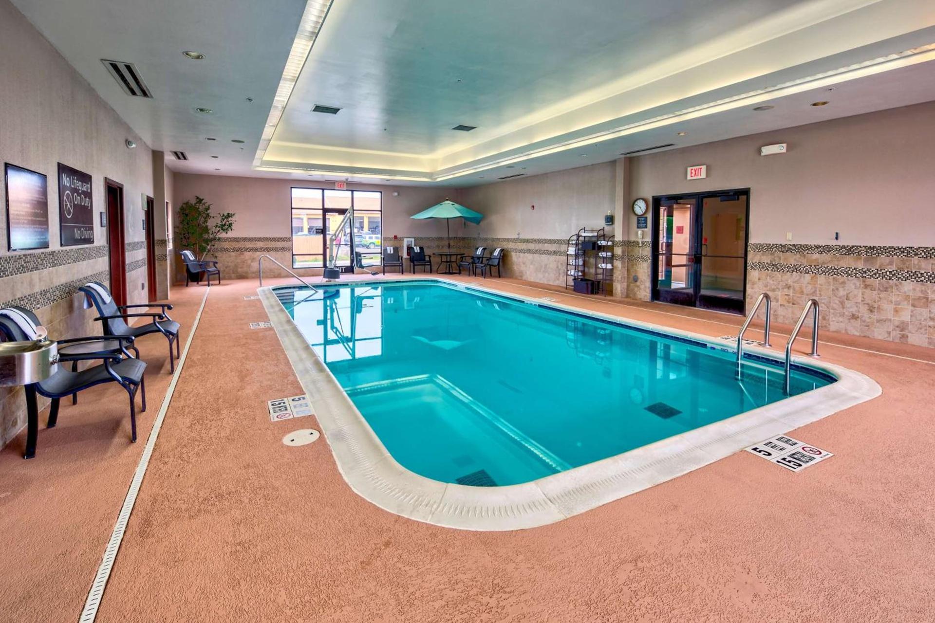 Hampton Inn Rochester - Irondequoit photo 6