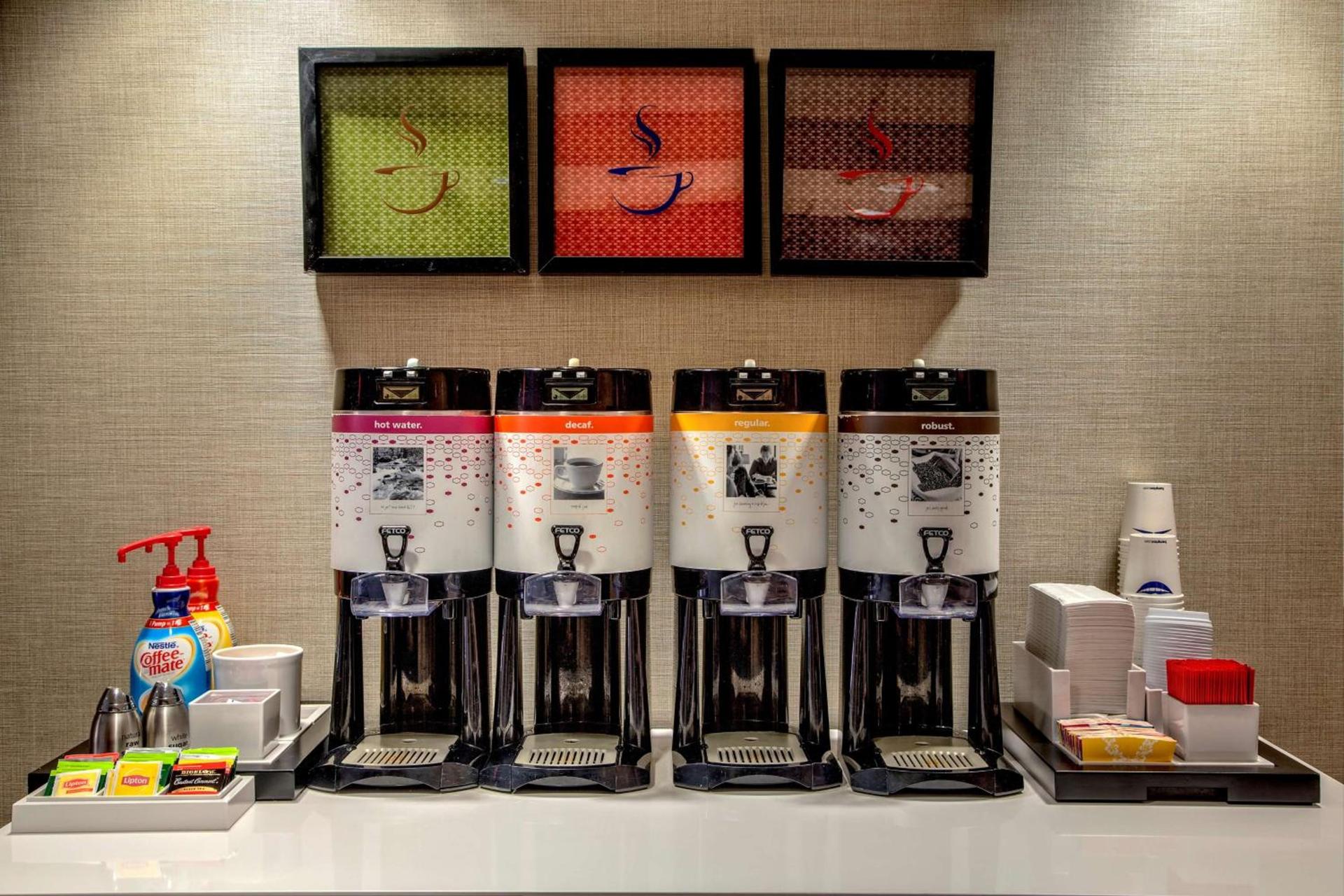 Hampton Inn Rochester - Irondequoit photo 7