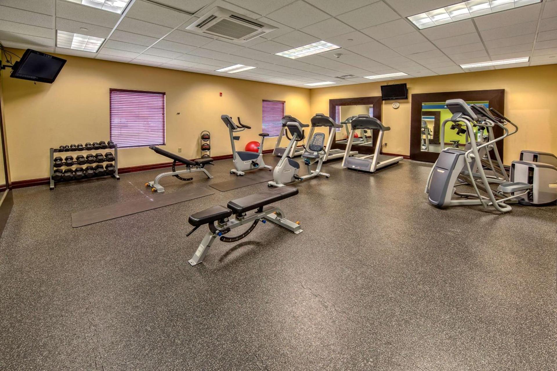 Hampton Inn Rochester - Irondequoit photo 10