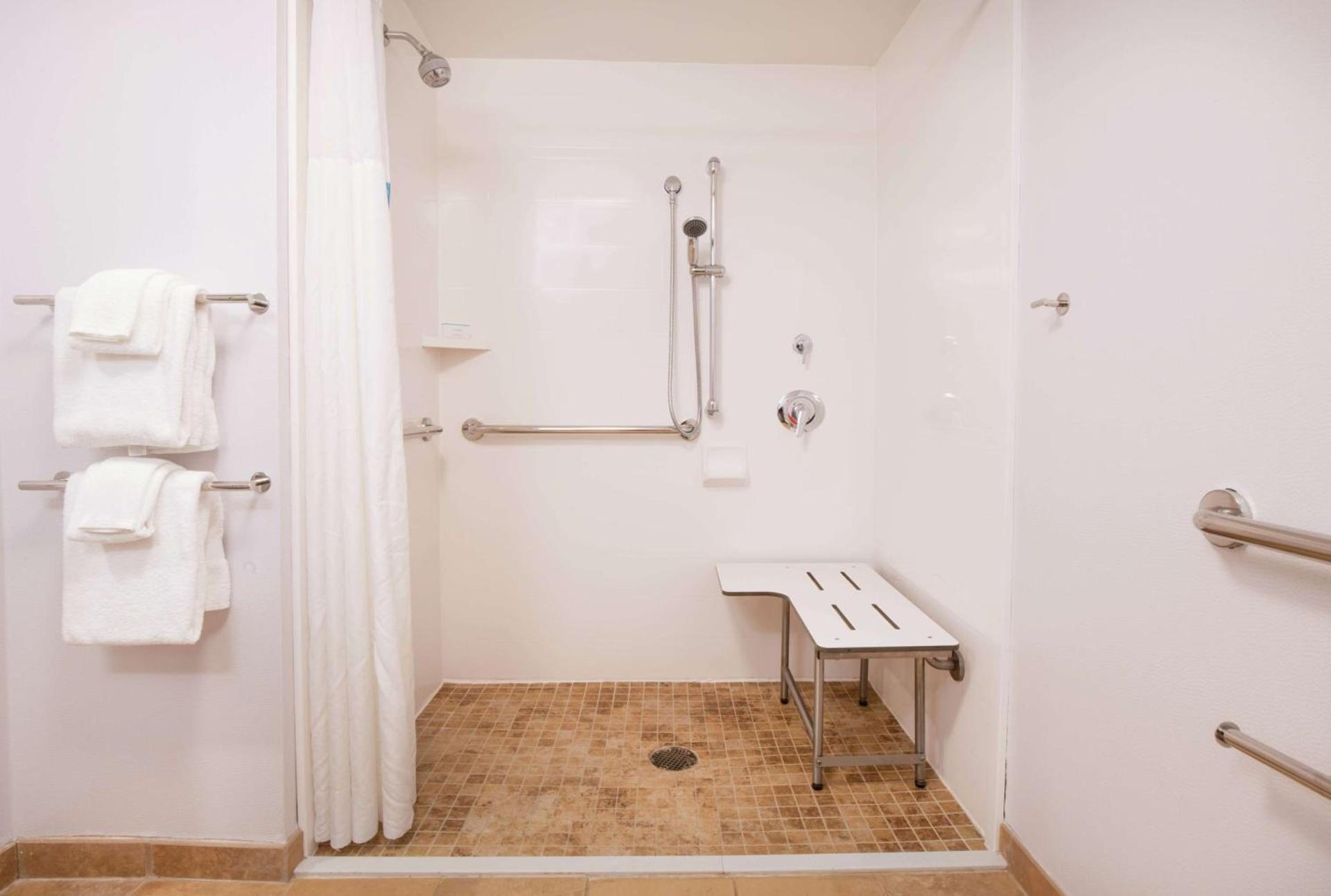 Hampton Inn & Suites Rochester/Victor photo 22