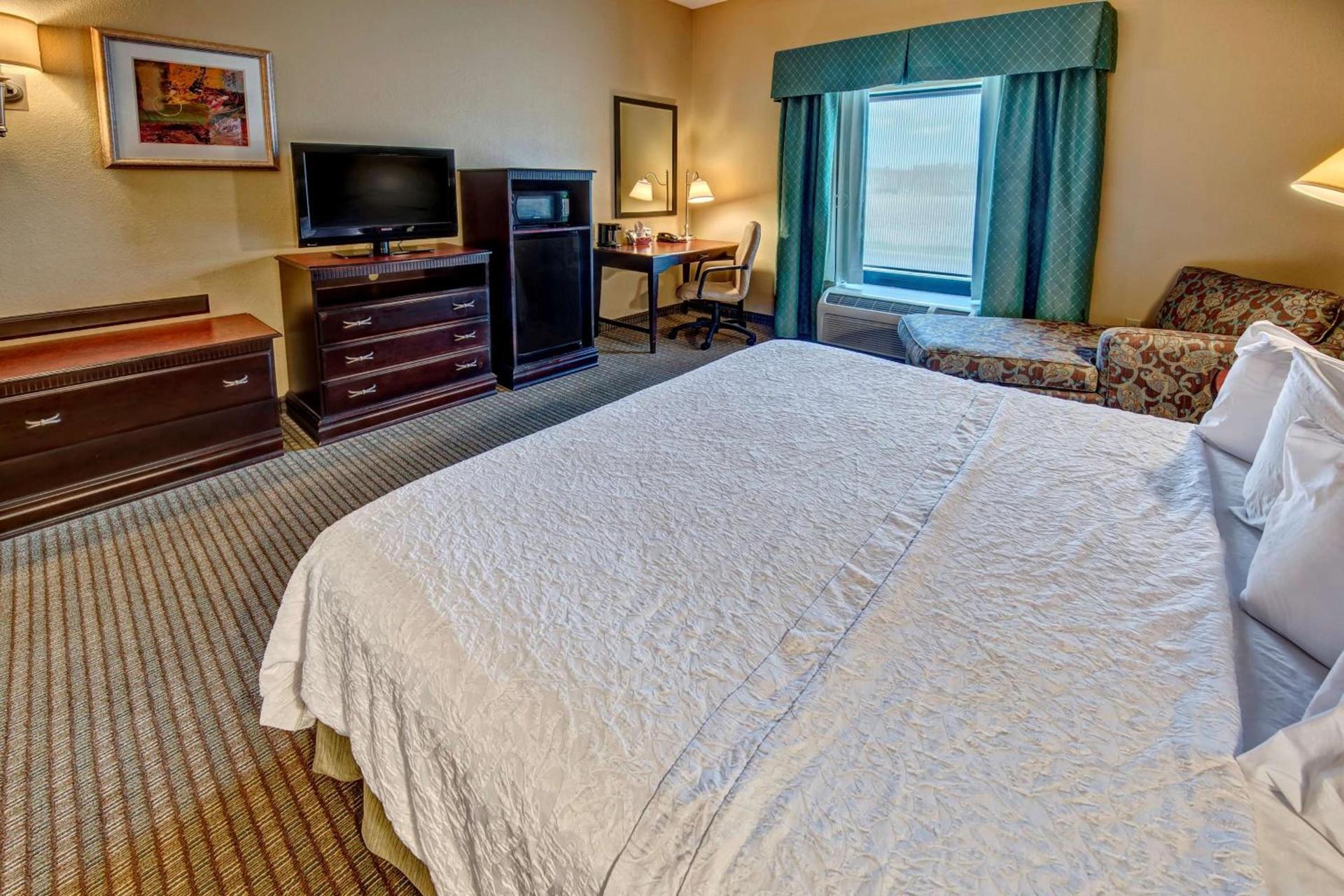 Hampton Inn Rochester - Irondequoit photo 22