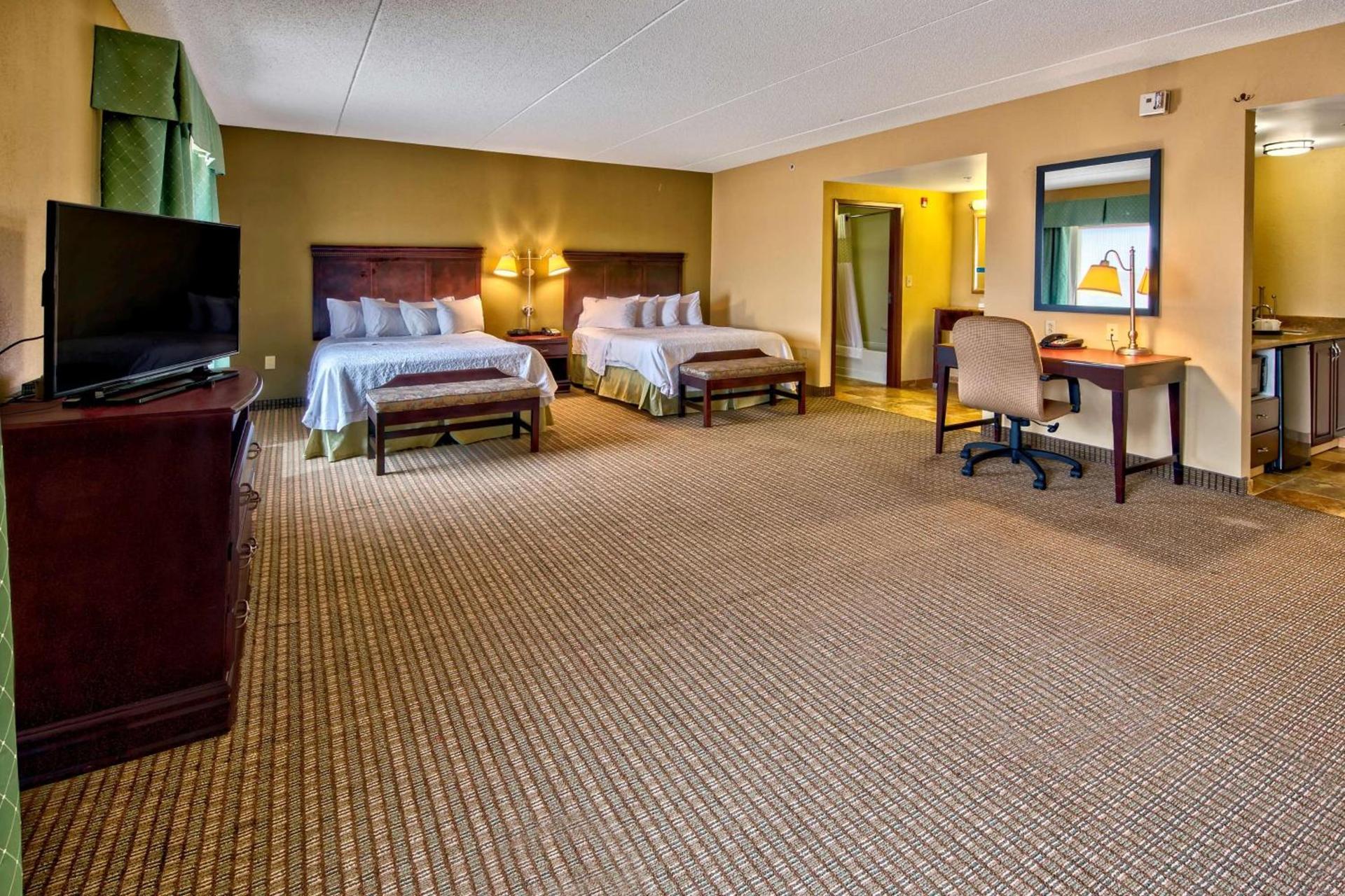 Hampton Inn Rochester - Irondequoit photo 24