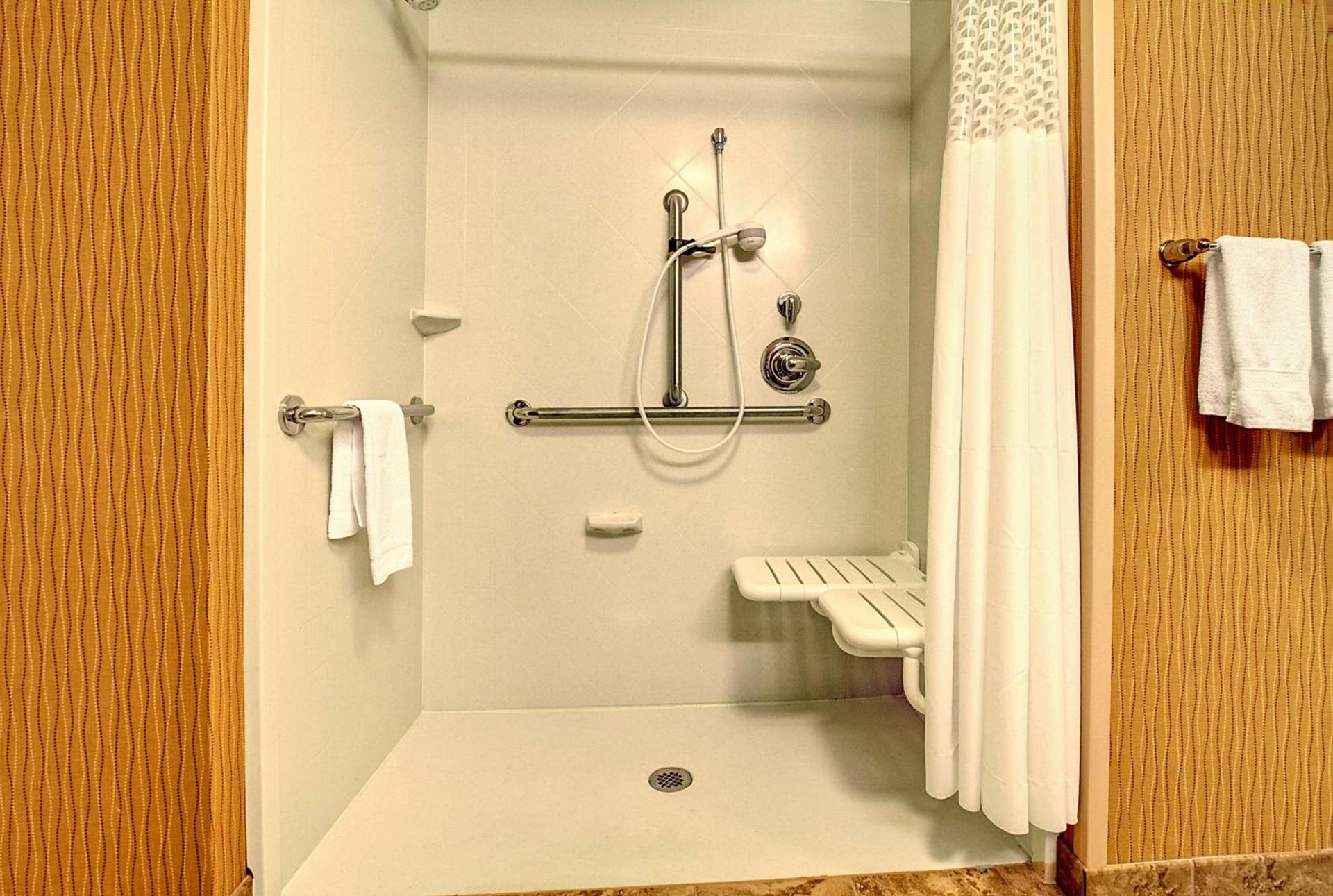 Hampton Inn & Suites Rochester/Henrietta photo 22
