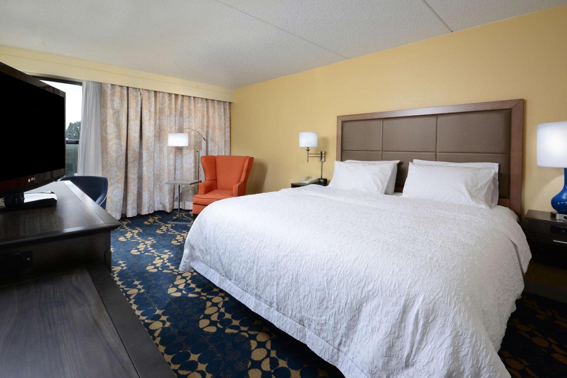 Hampton Inn Roxboro photo 11