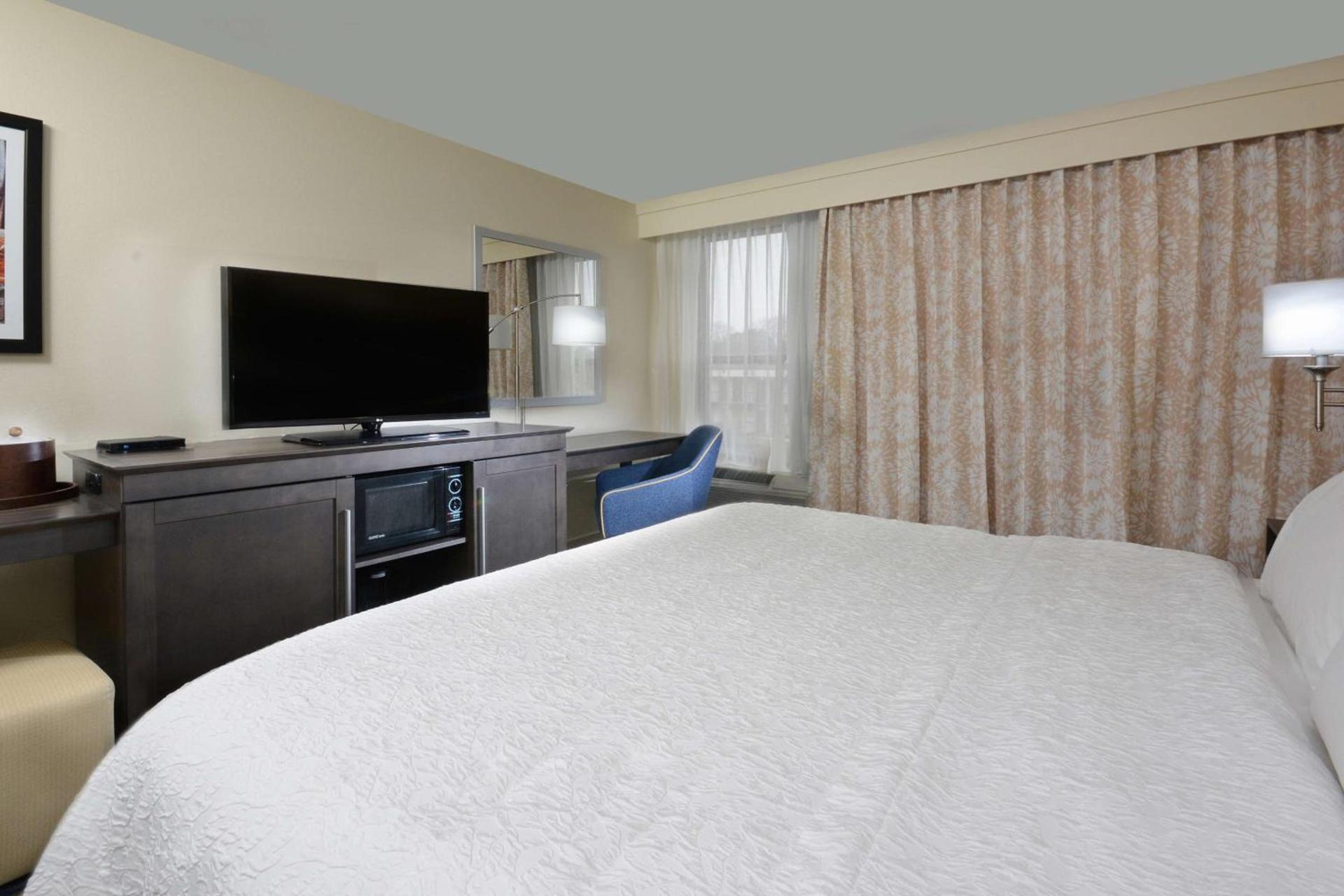 Hampton Inn Roxboro photo 15