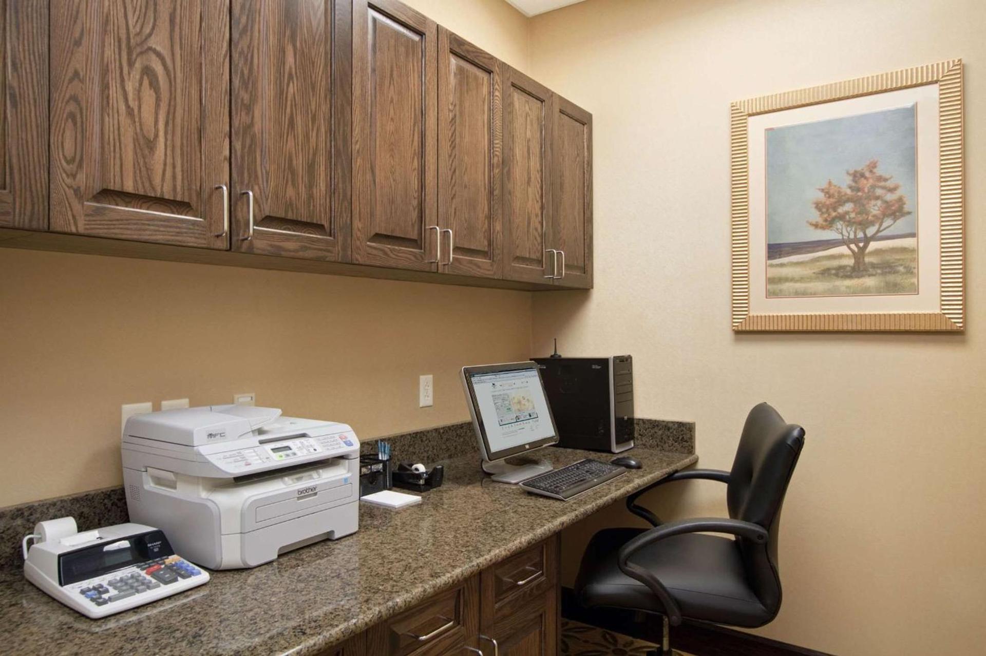 Homewood Suites by Hilton Rochester - Victor photo 28