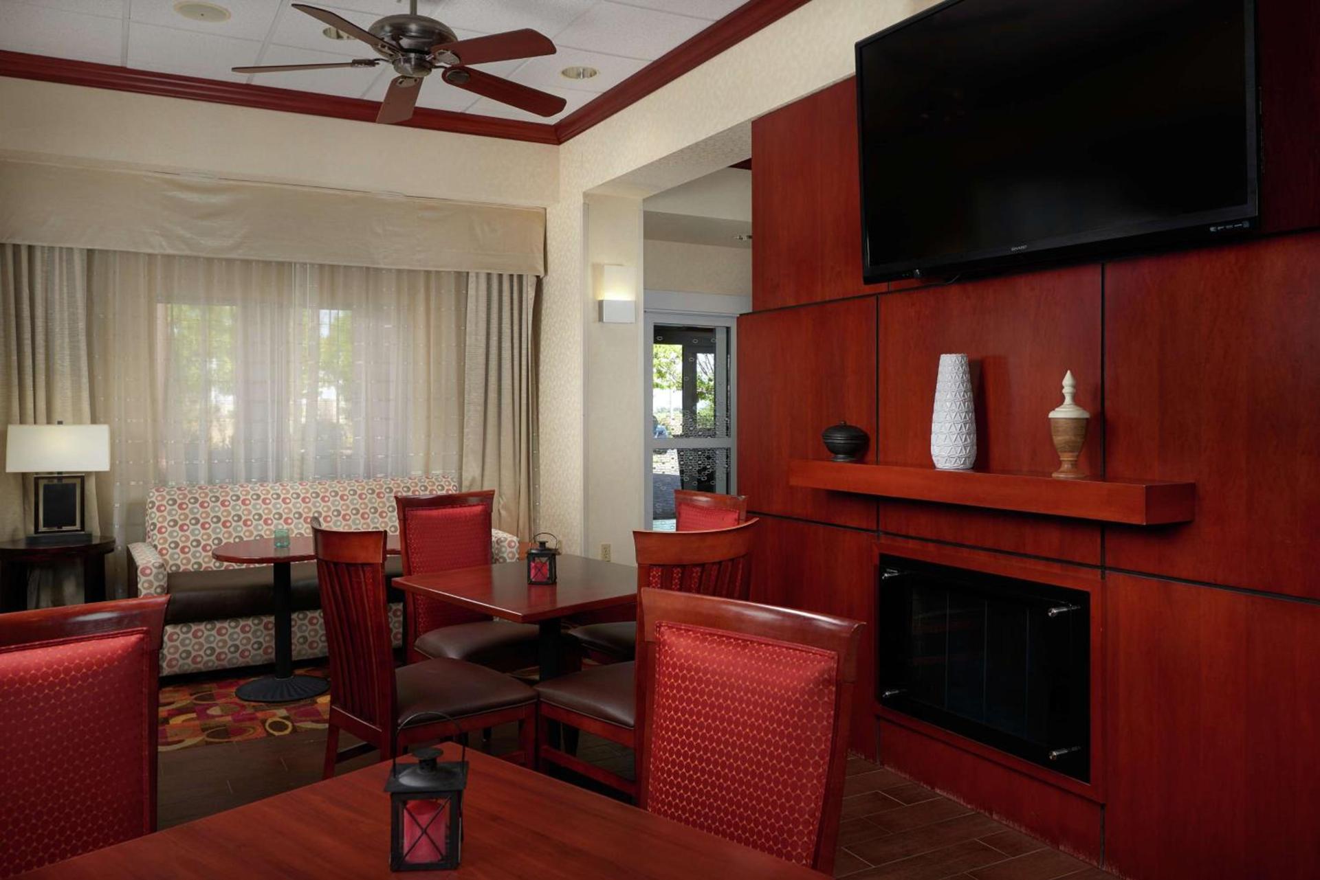 Hampton Inn & Suites Roswell photo 4