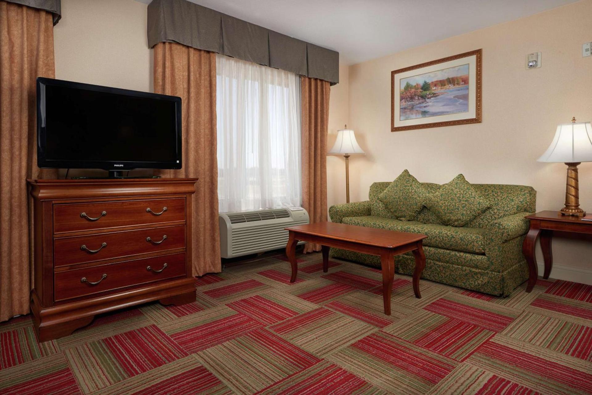 Hampton Inn & Suites Roswell photo 17