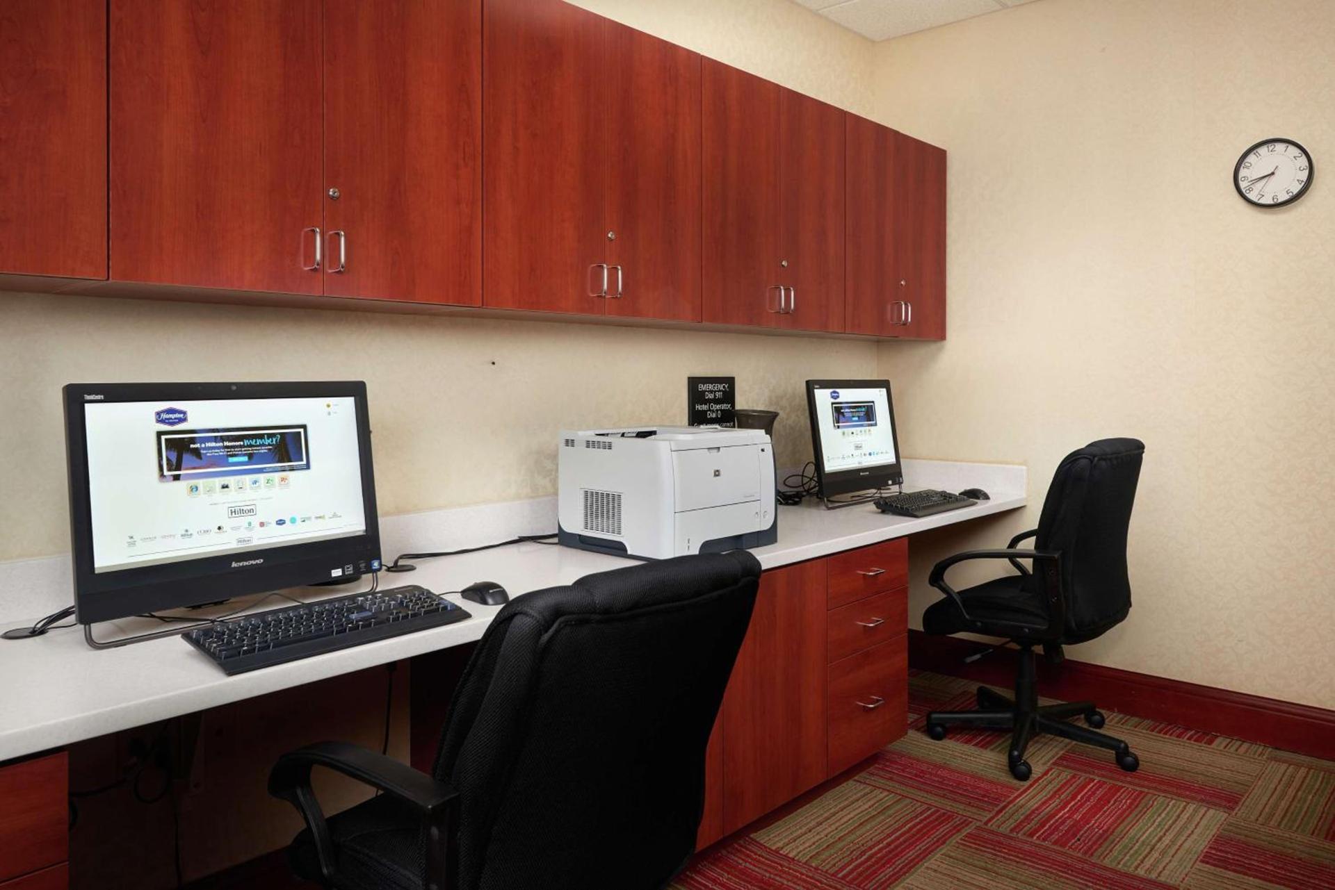 Hampton Inn & Suites Roswell photo 33