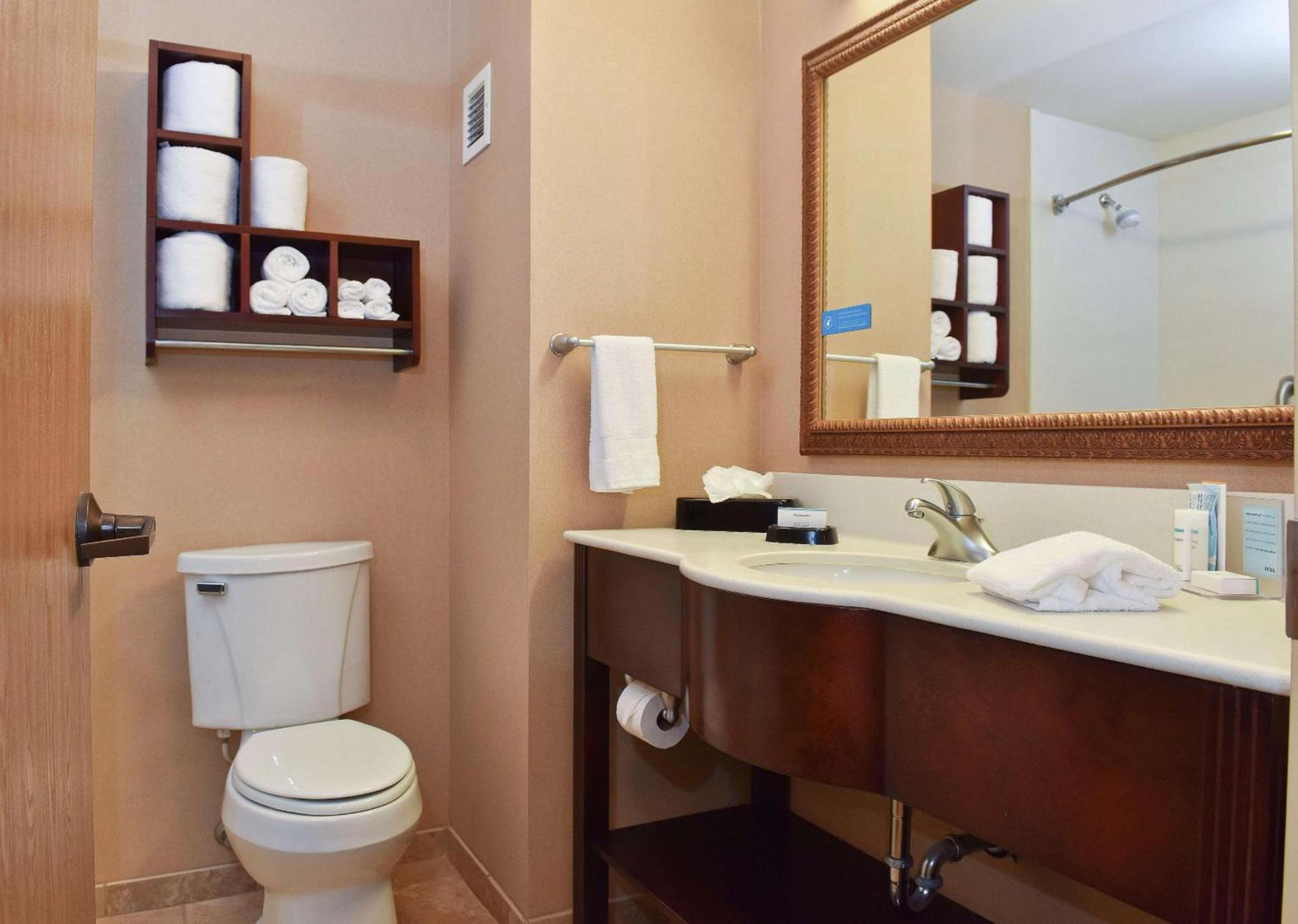 Hampton Inn Ruston photo 28