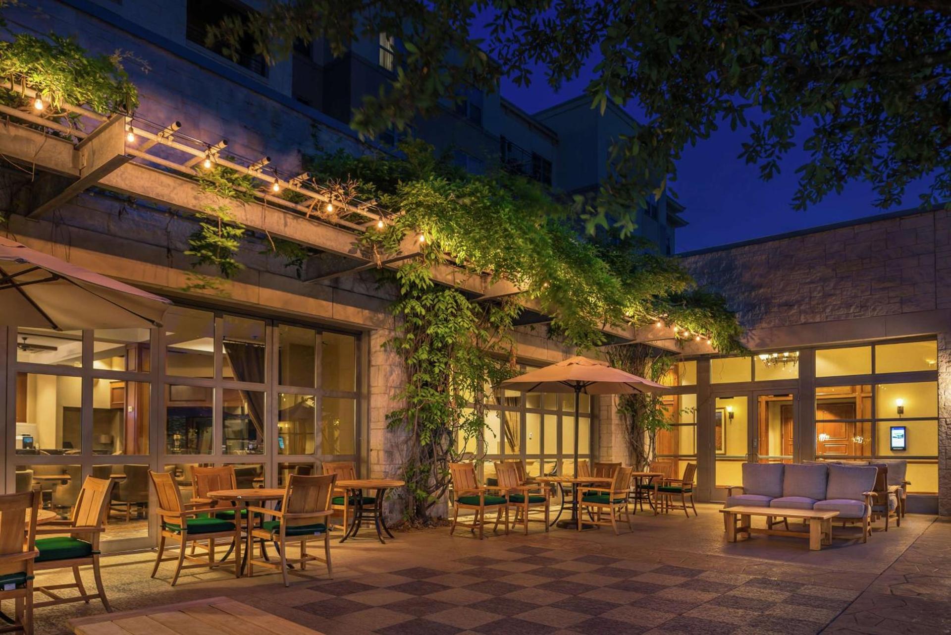 Hilton San Antonio Hill Country photo 2