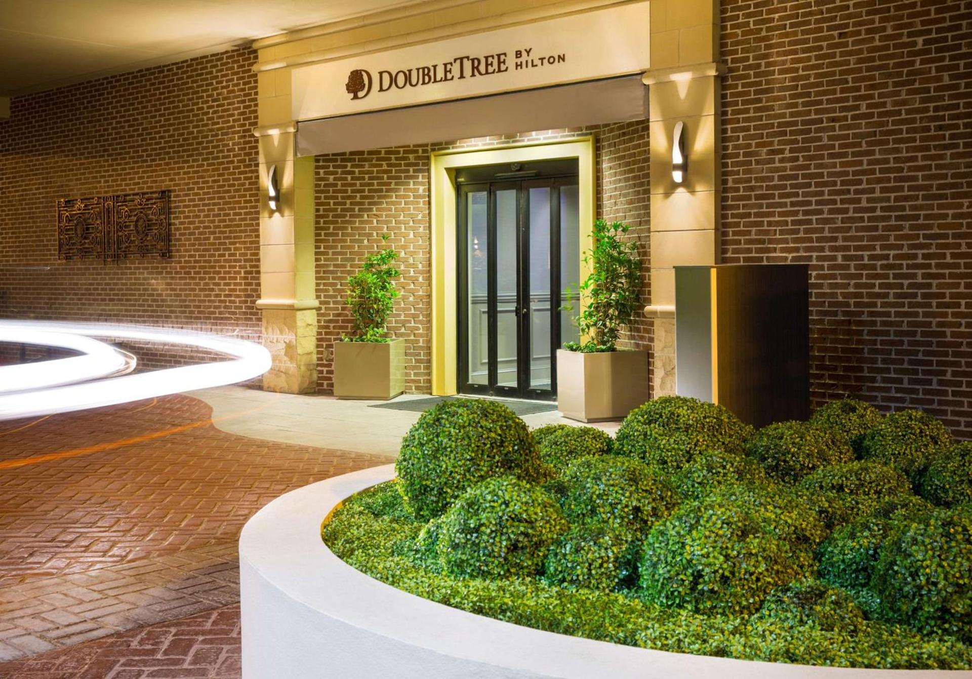 DoubleTree by Hilton Historic Savannah photo 3