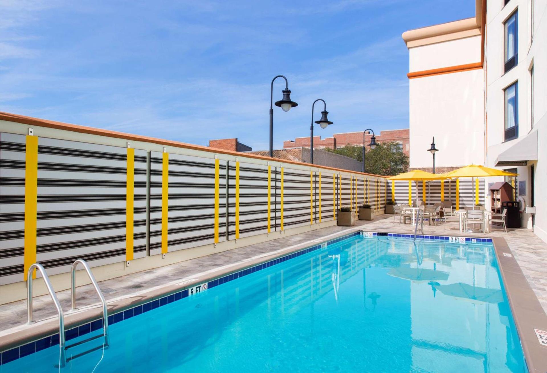 DoubleTree by Hilton Historic Savannah photo 8