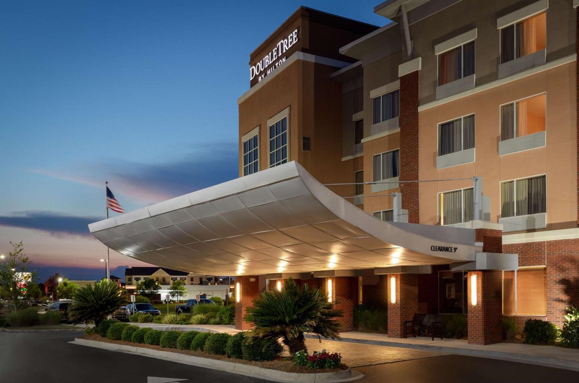 DoubleTree by Hilton Hotel Savannah Airport photo 5