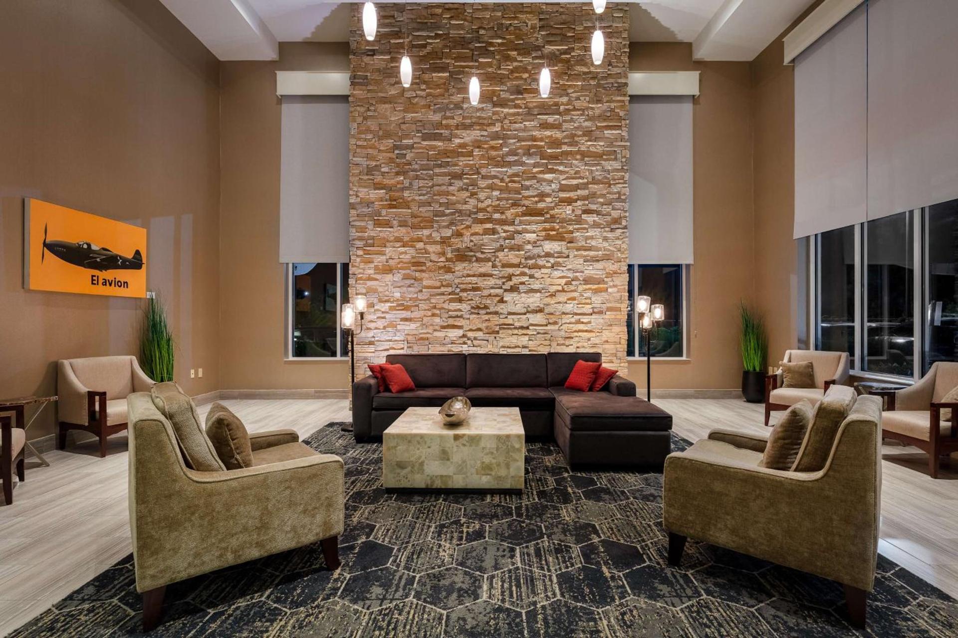 DoubleTree by Hilton Hotel Savannah Airport photo 8