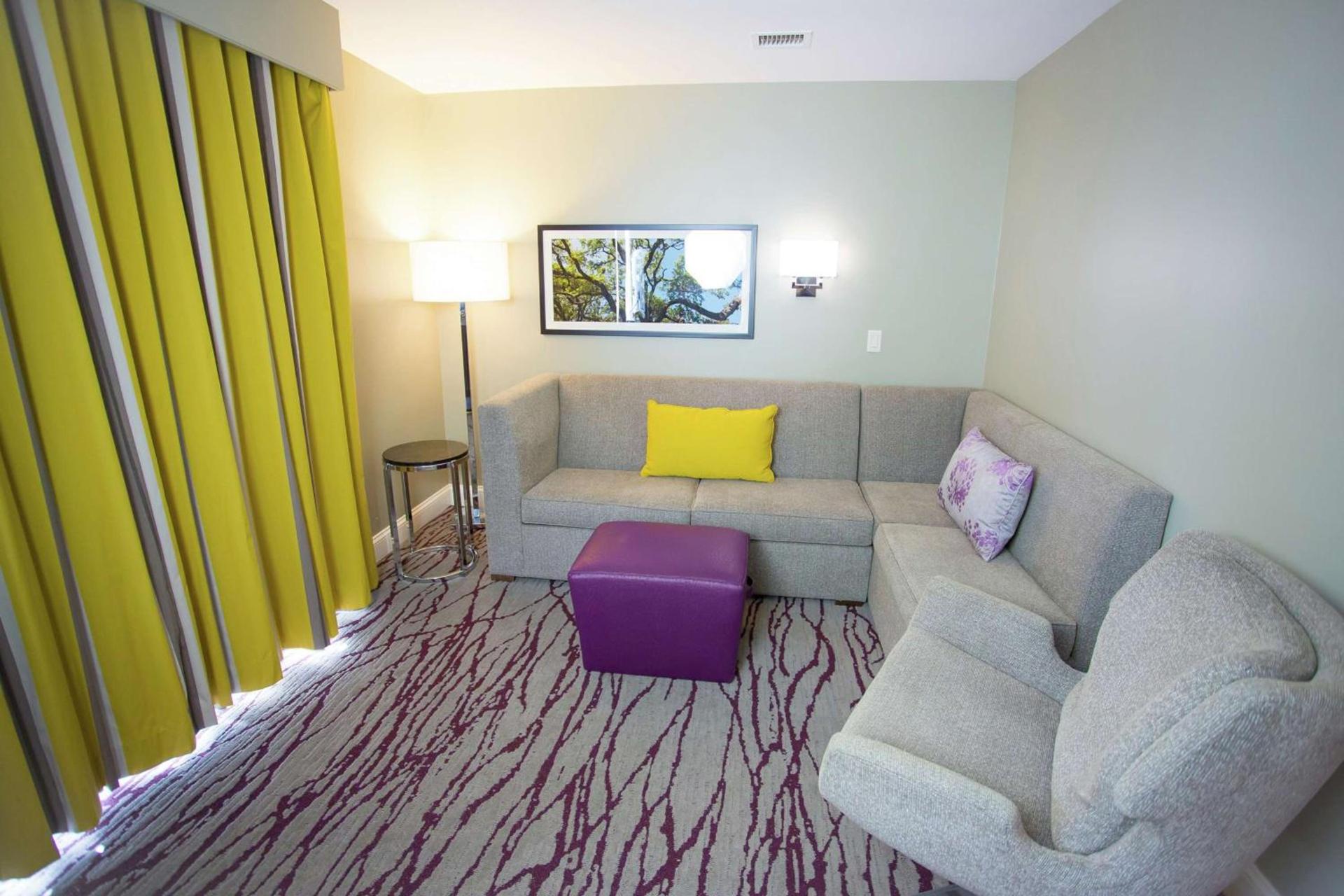 DoubleTree by Hilton Historic Savannah photo 18