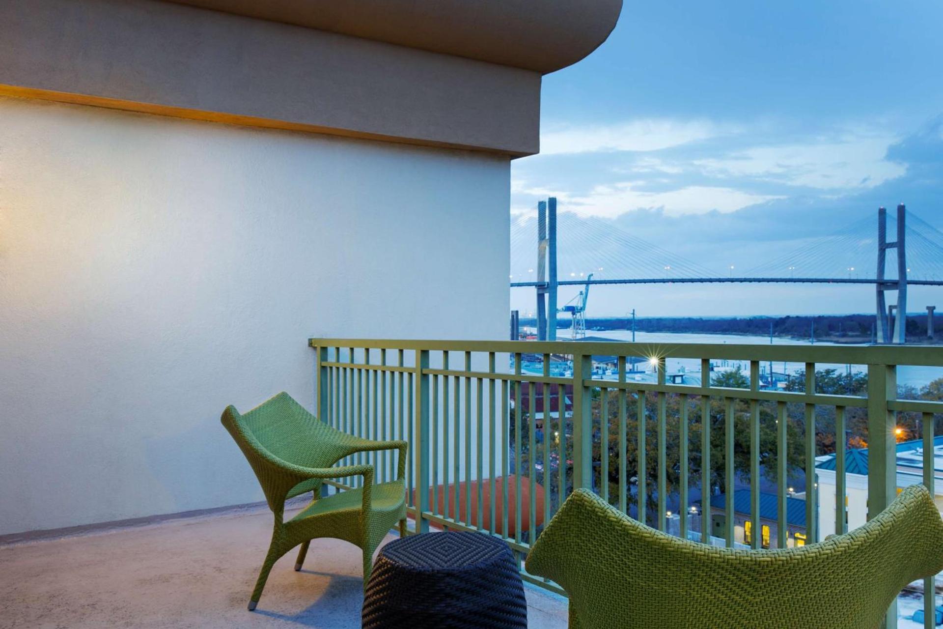 DoubleTree by Hilton Historic Savannah photo 37