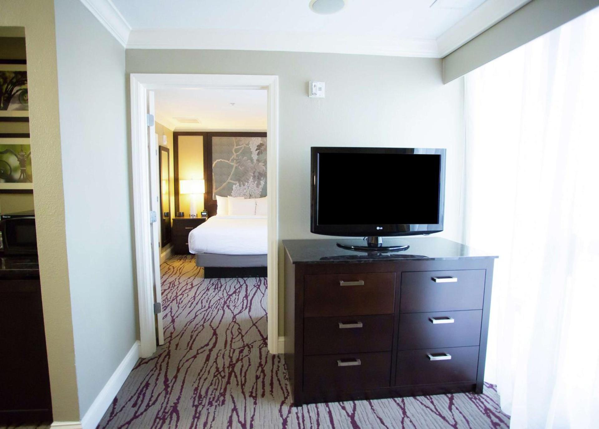 DoubleTree by Hilton Historic Savannah photo 43