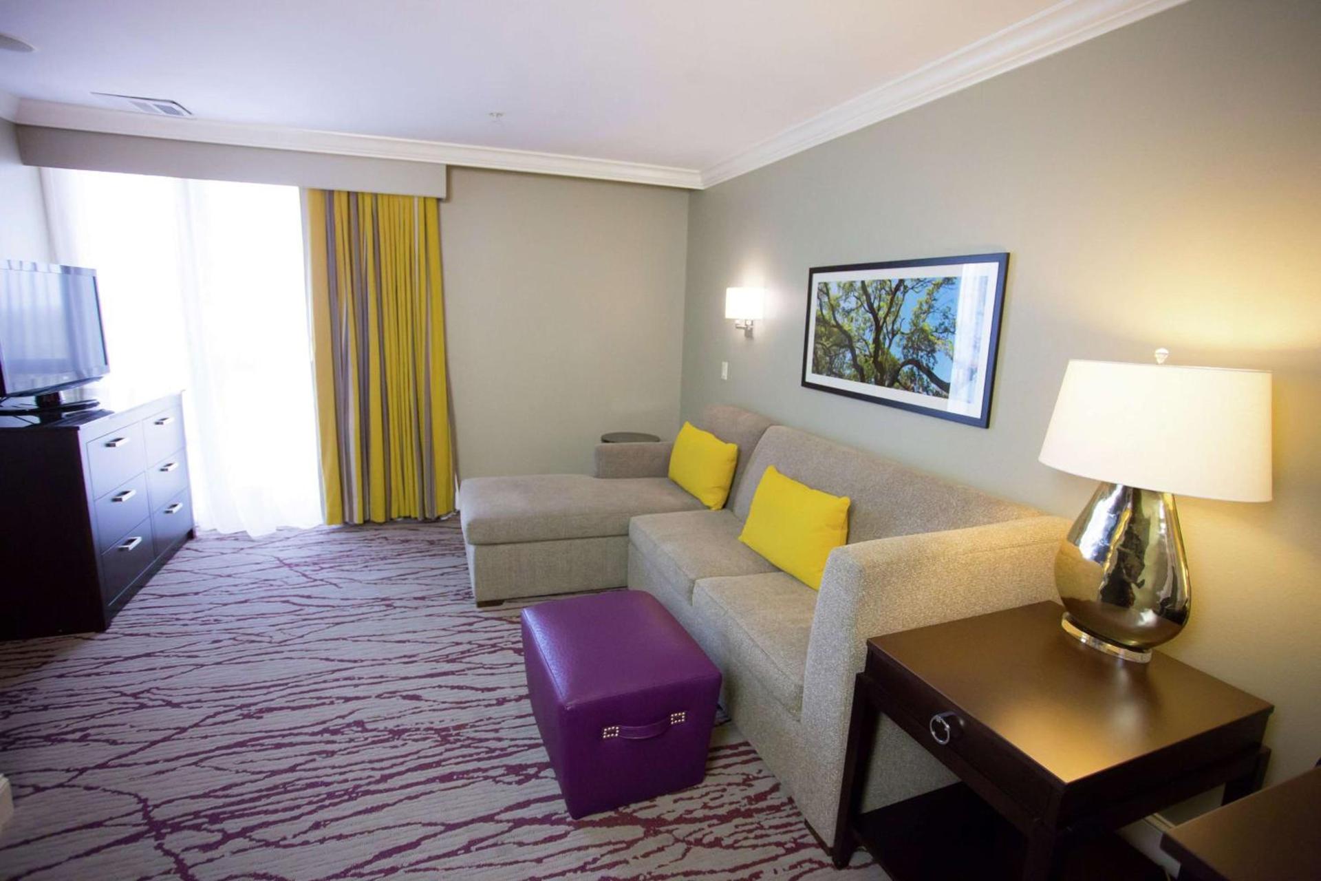 DoubleTree by Hilton Historic Savannah photo 44