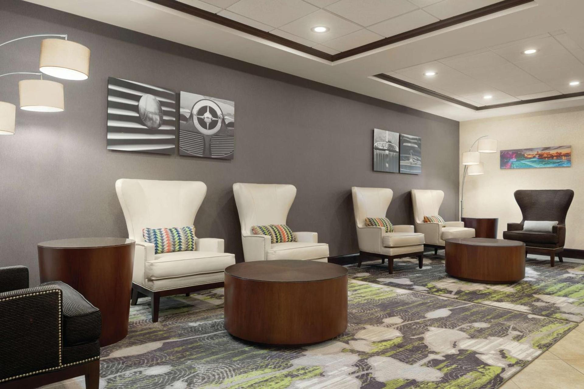 Hilton Garden Inn South Bend photo 8