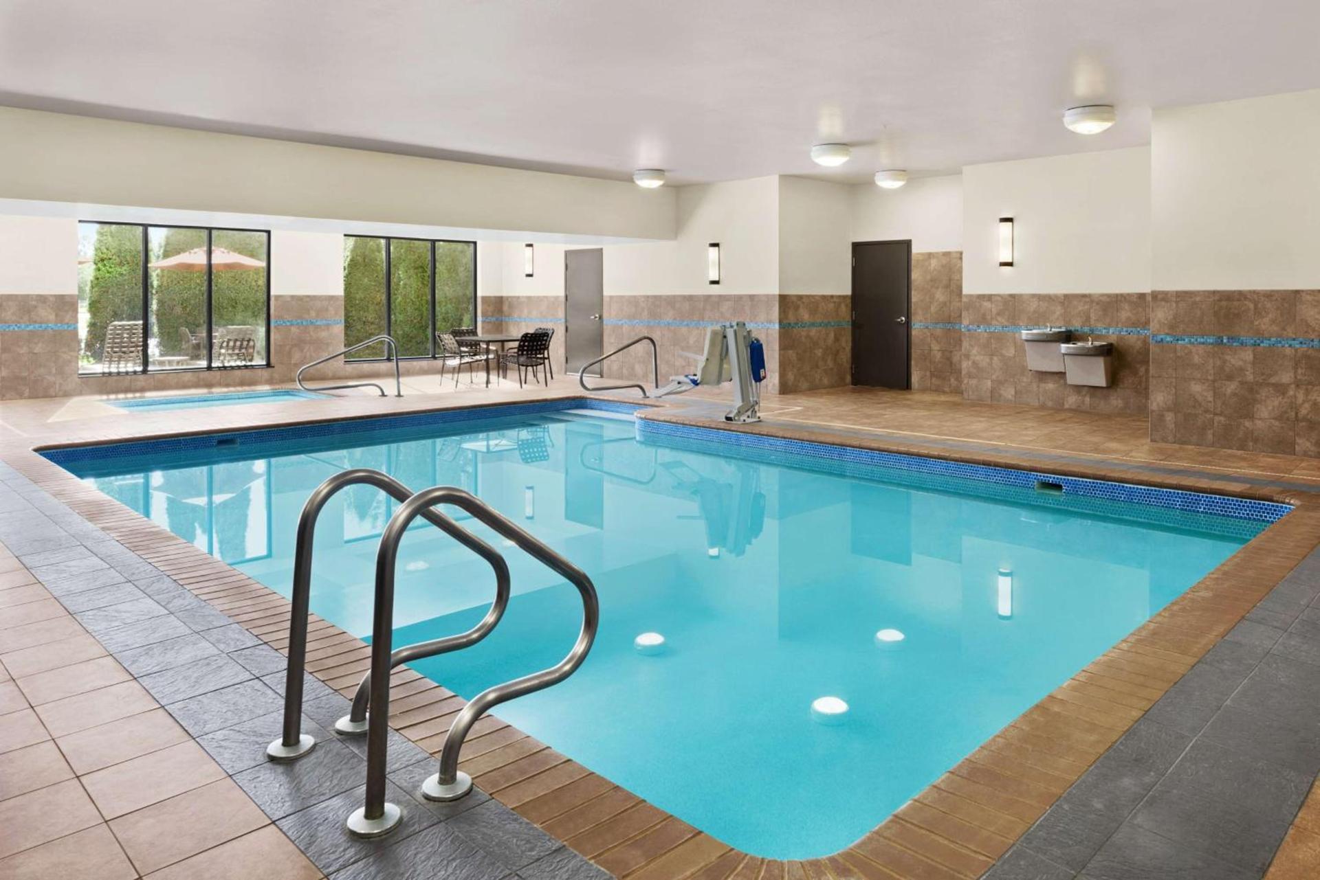 Hilton Garden Inn South Bend photo 12