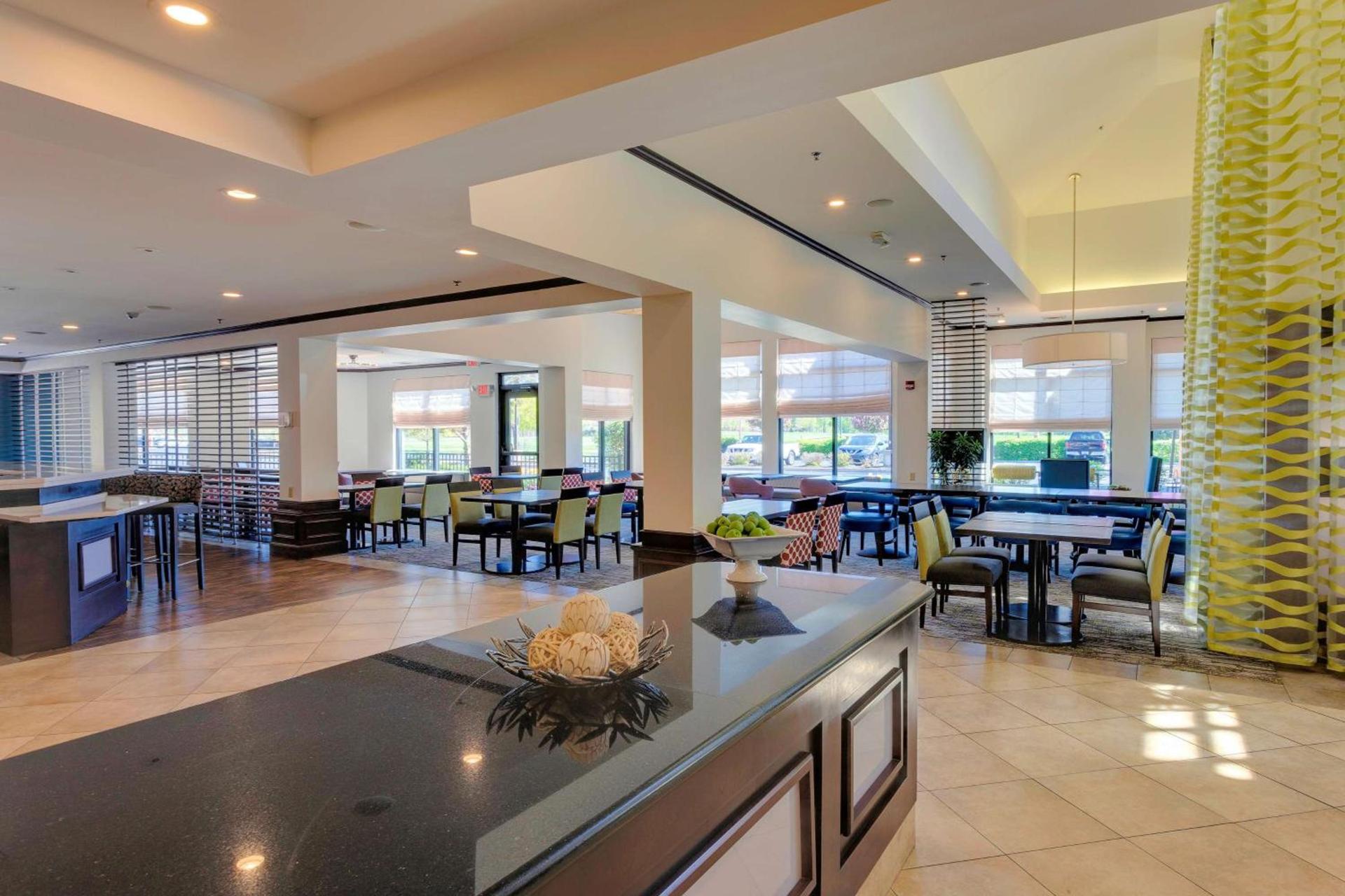 Hilton Garden Inn South Bend photo 16
