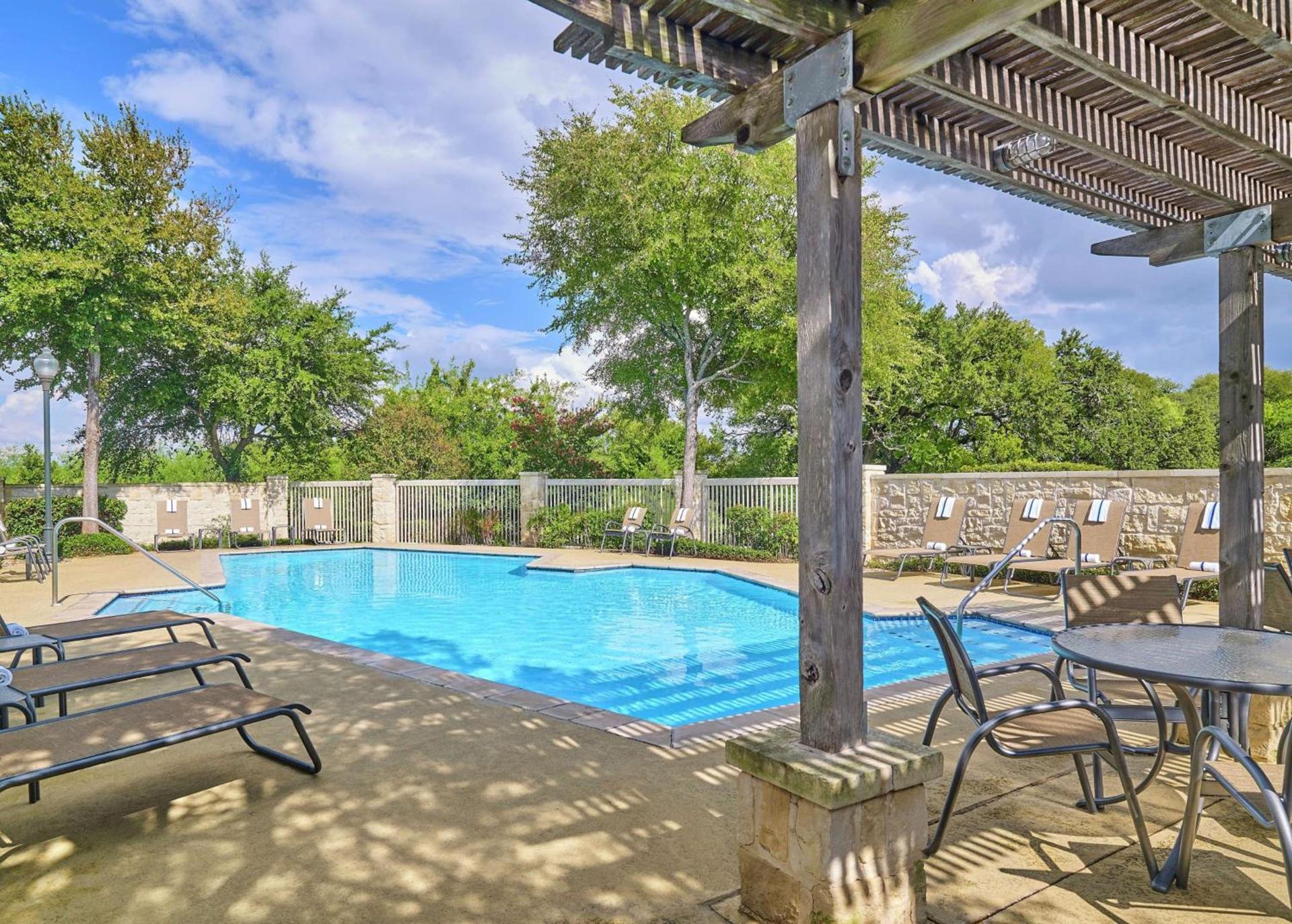 Hampton Inn and Suites Schertz photo 9