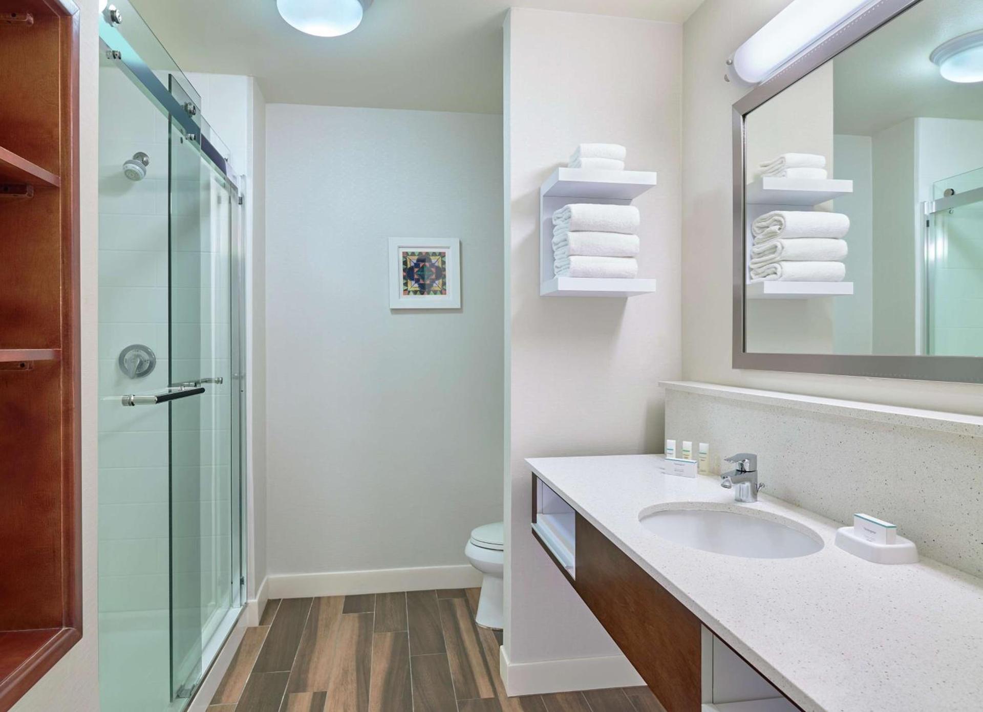Hampton Inn and Suites Schertz photo 17