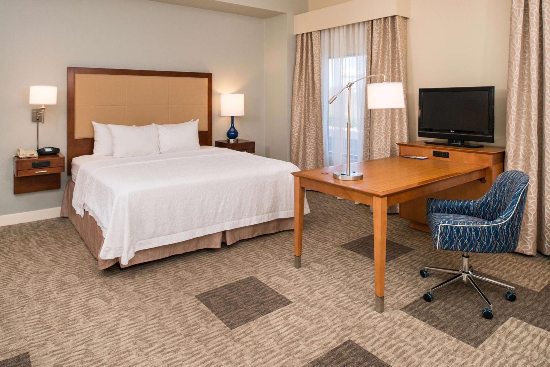 Hampton Inn and Suites Schertz photo 22