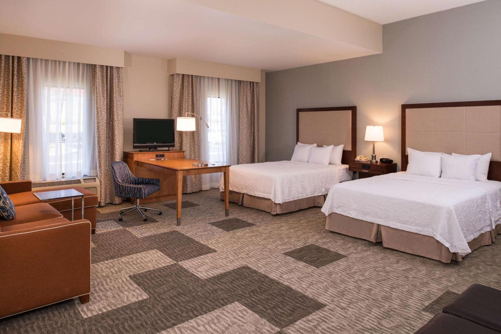 Hampton Inn and Suites Schertz photo 26