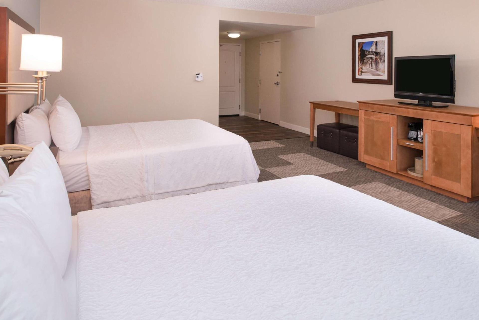 Hampton Inn and Suites Schertz photo 40