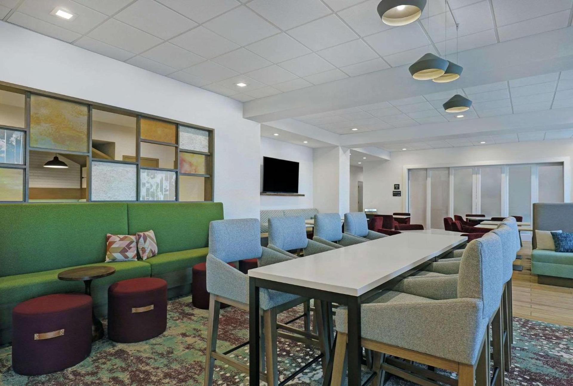 Hampton Inn Patterson, Ca photo 7