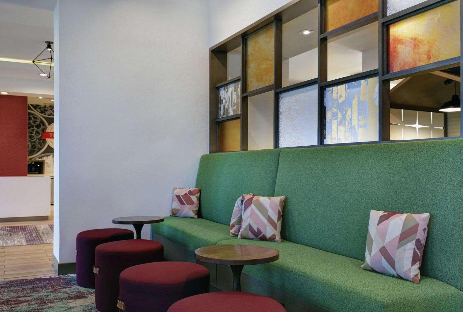 Hampton Inn Patterson, Ca photo 8