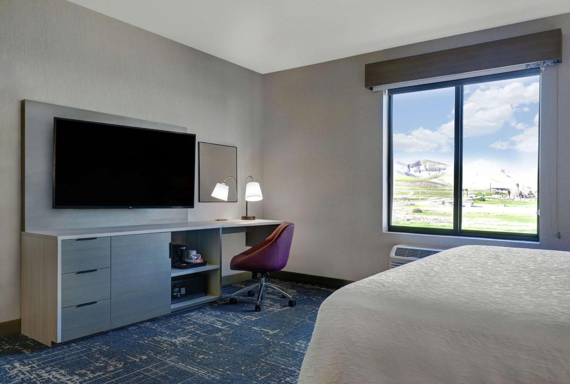 Hampton Inn Patterson, Ca photo 31