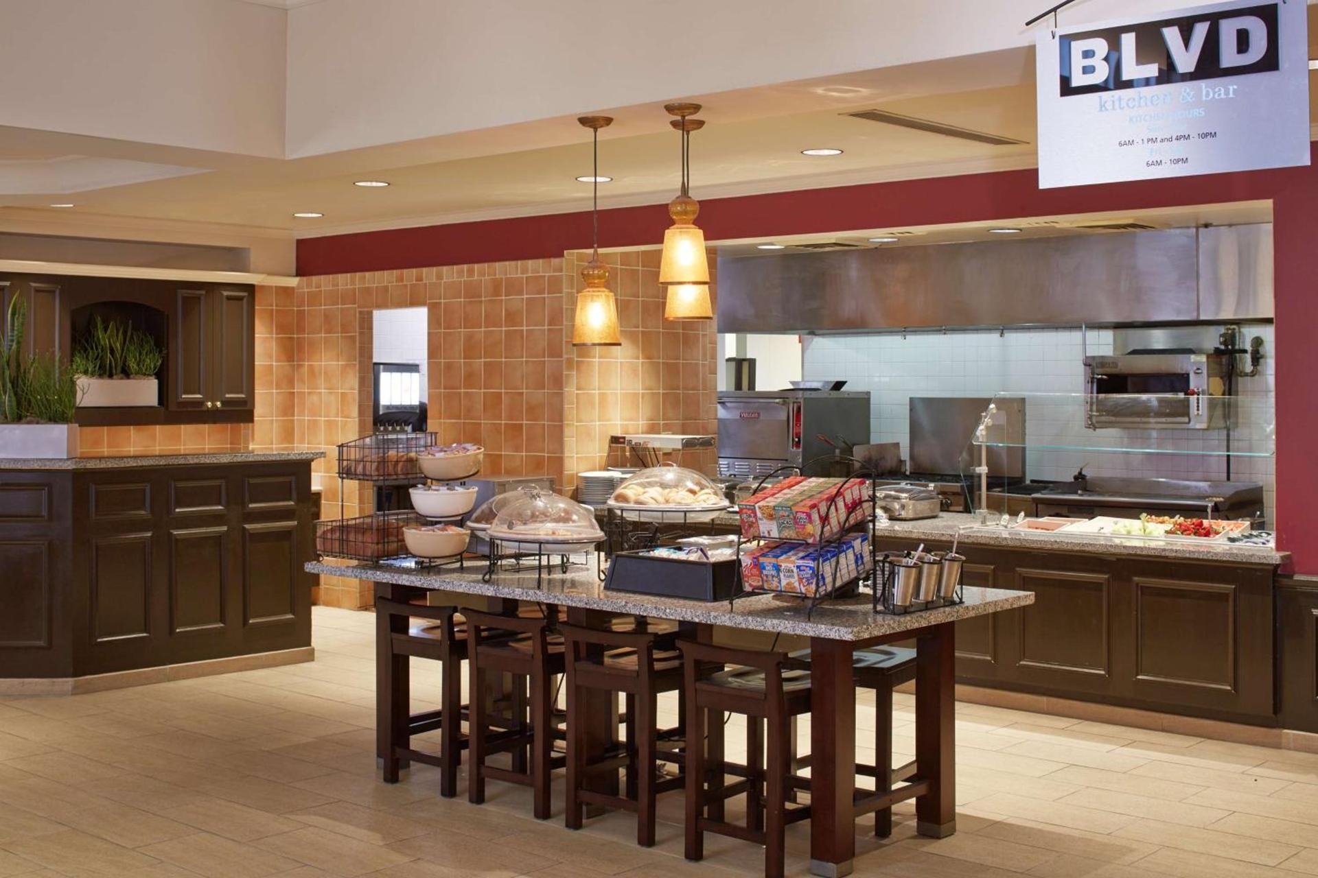 Hilton Garden Inn Scottsdale Old Town photo 21