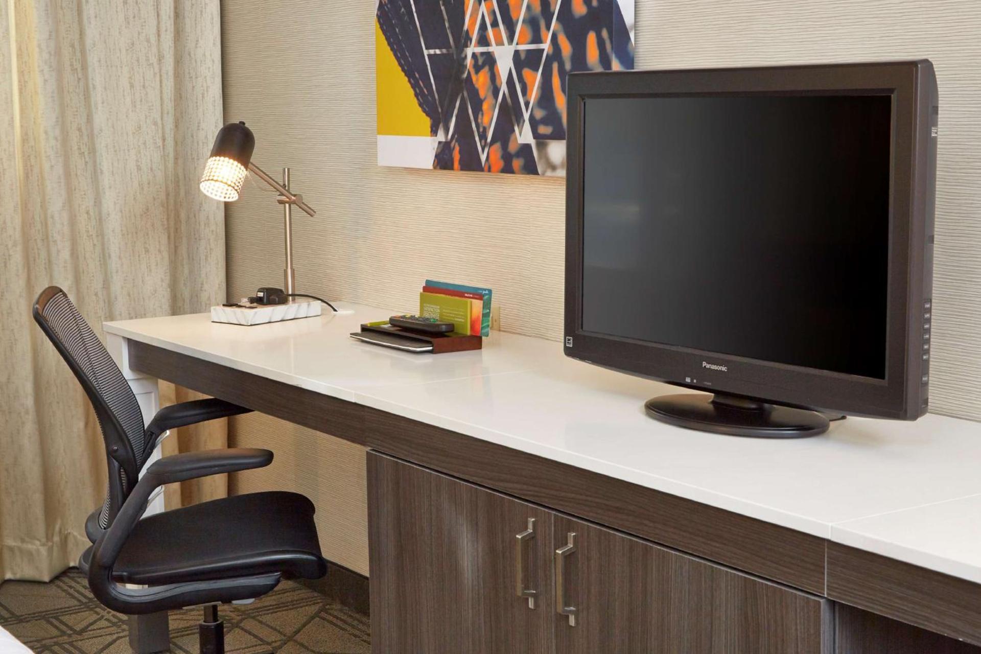 Hilton Garden Inn Scottsdale Old Town photo 45