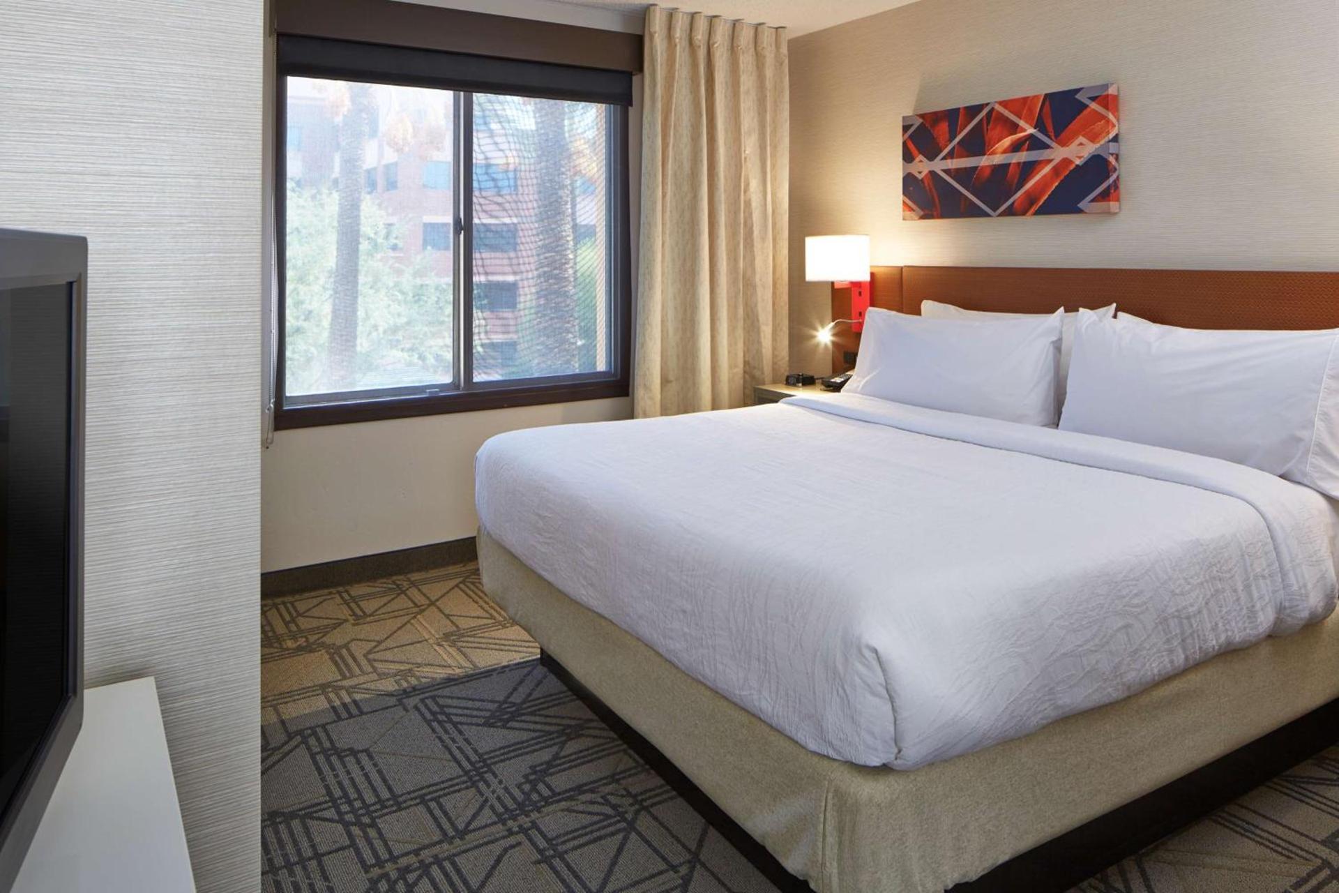 Hilton Garden Inn Scottsdale Old Town photo 51