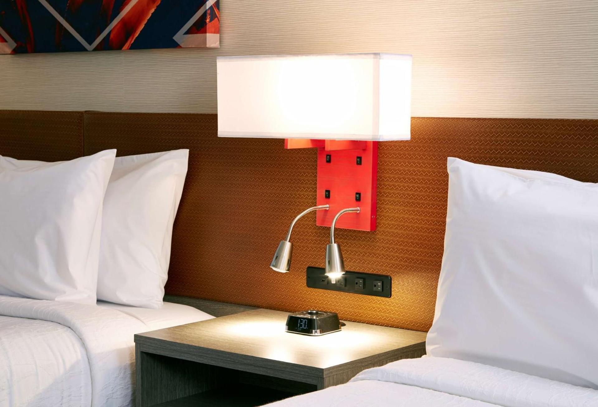 Hilton Garden Inn Scottsdale Old Town photo 52