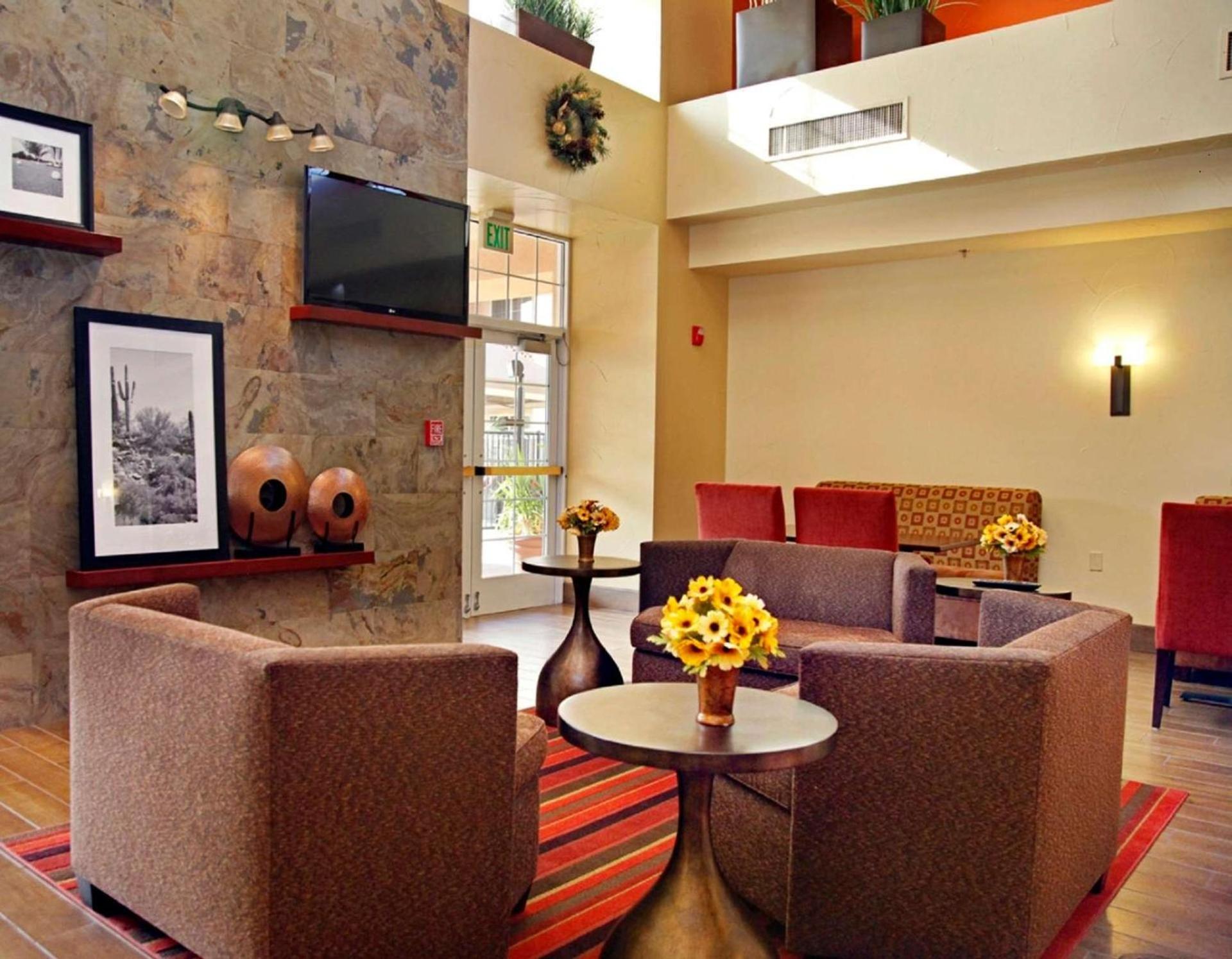 Hampton Inn & Suites Phoenix/Scottsdale photo 4