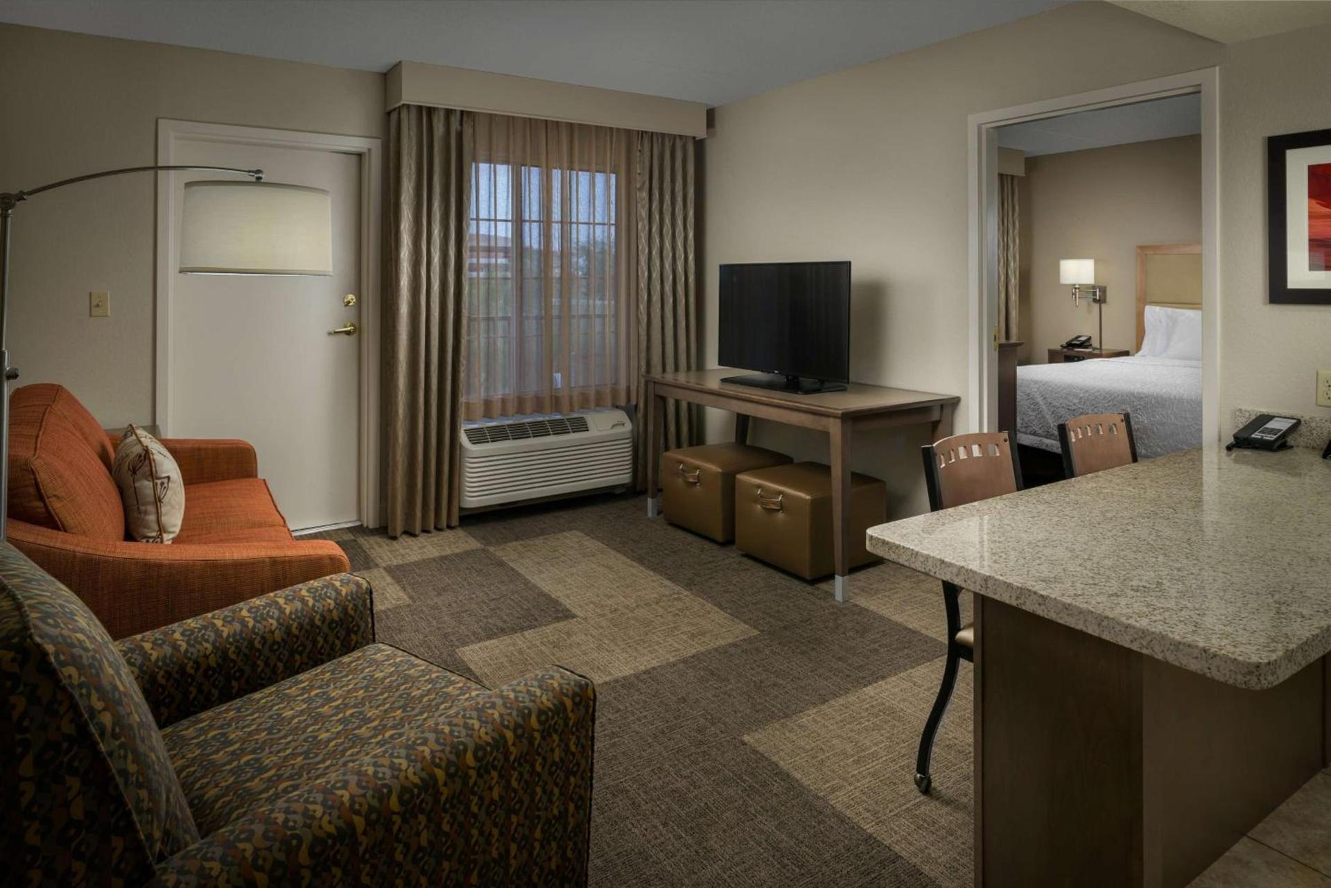 Hampton Inn & Suites Phoenix/Scottsdale photo 28