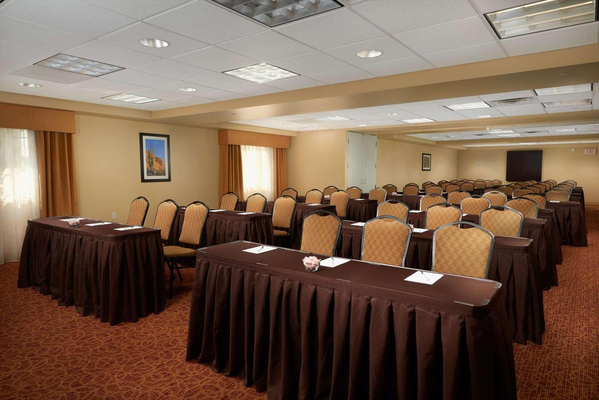 Hampton Inn & Suites Phoenix/Scottsdale photo 31