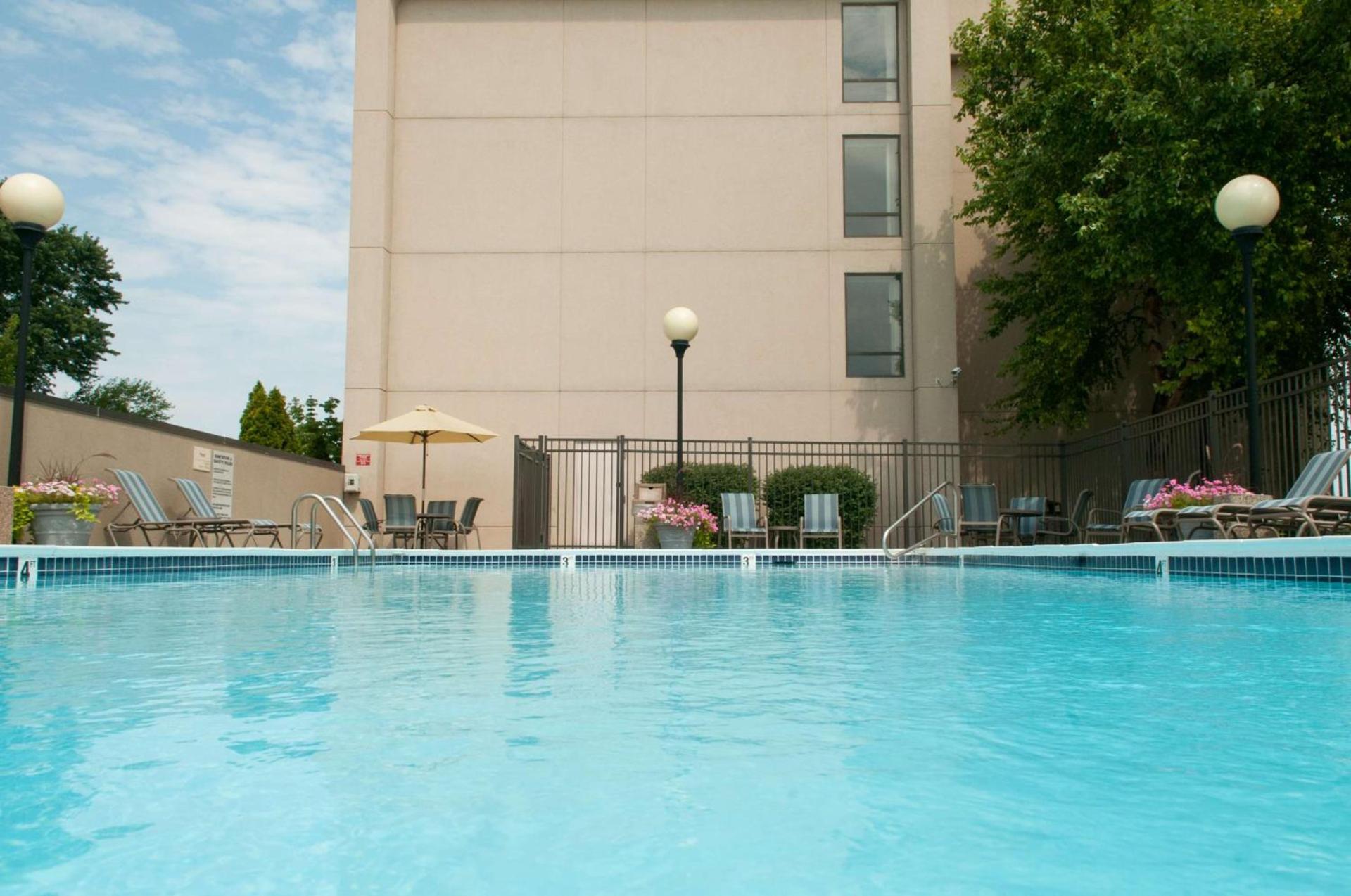 Hampton Inn Clarksville photo 5