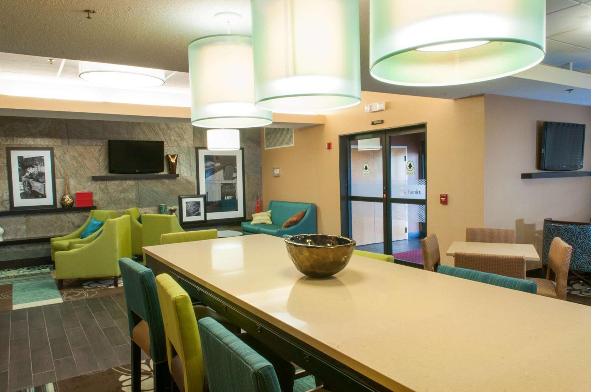 Hampton Inn Clarksville photo 13