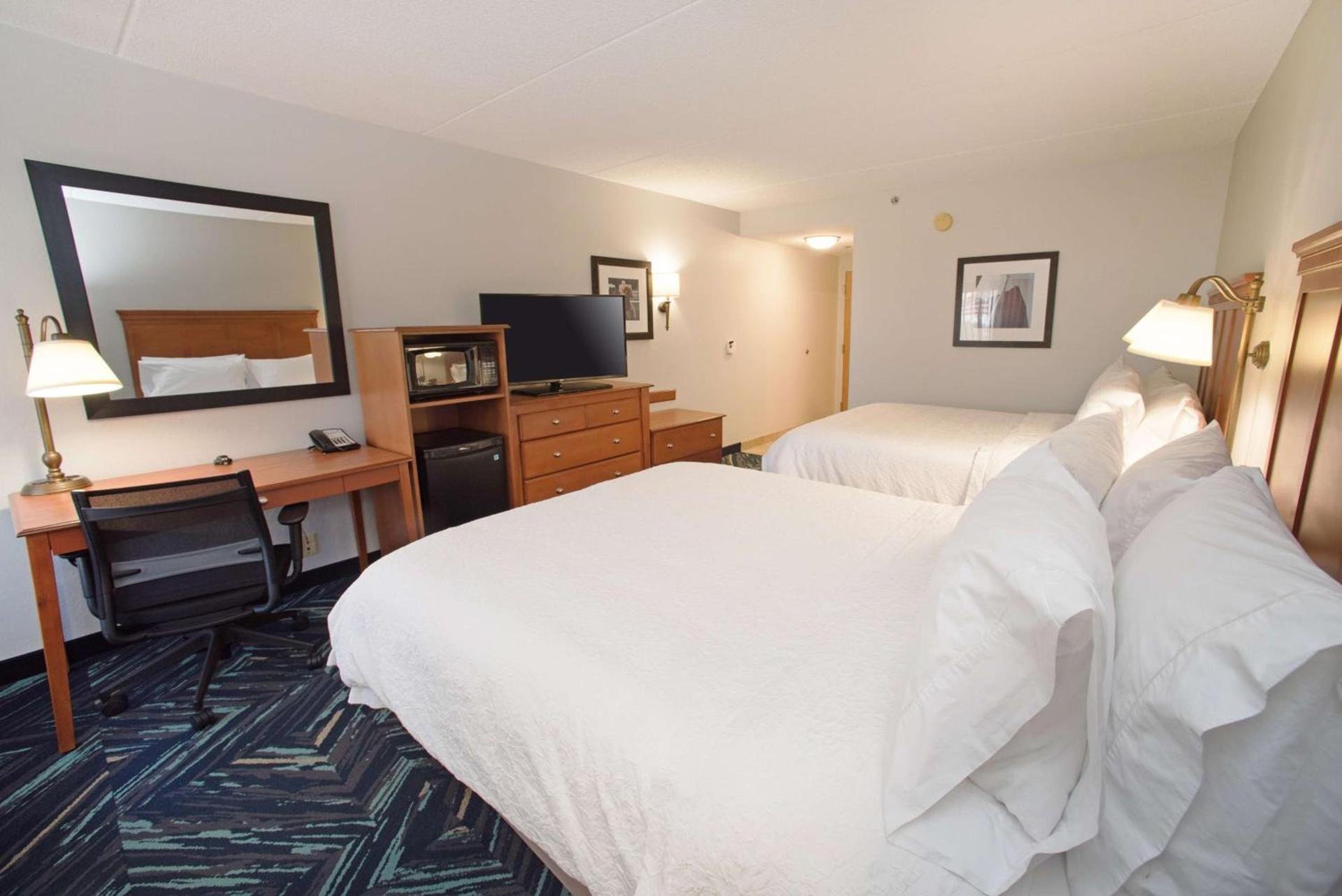 Hampton Inn Clarksville photo 28